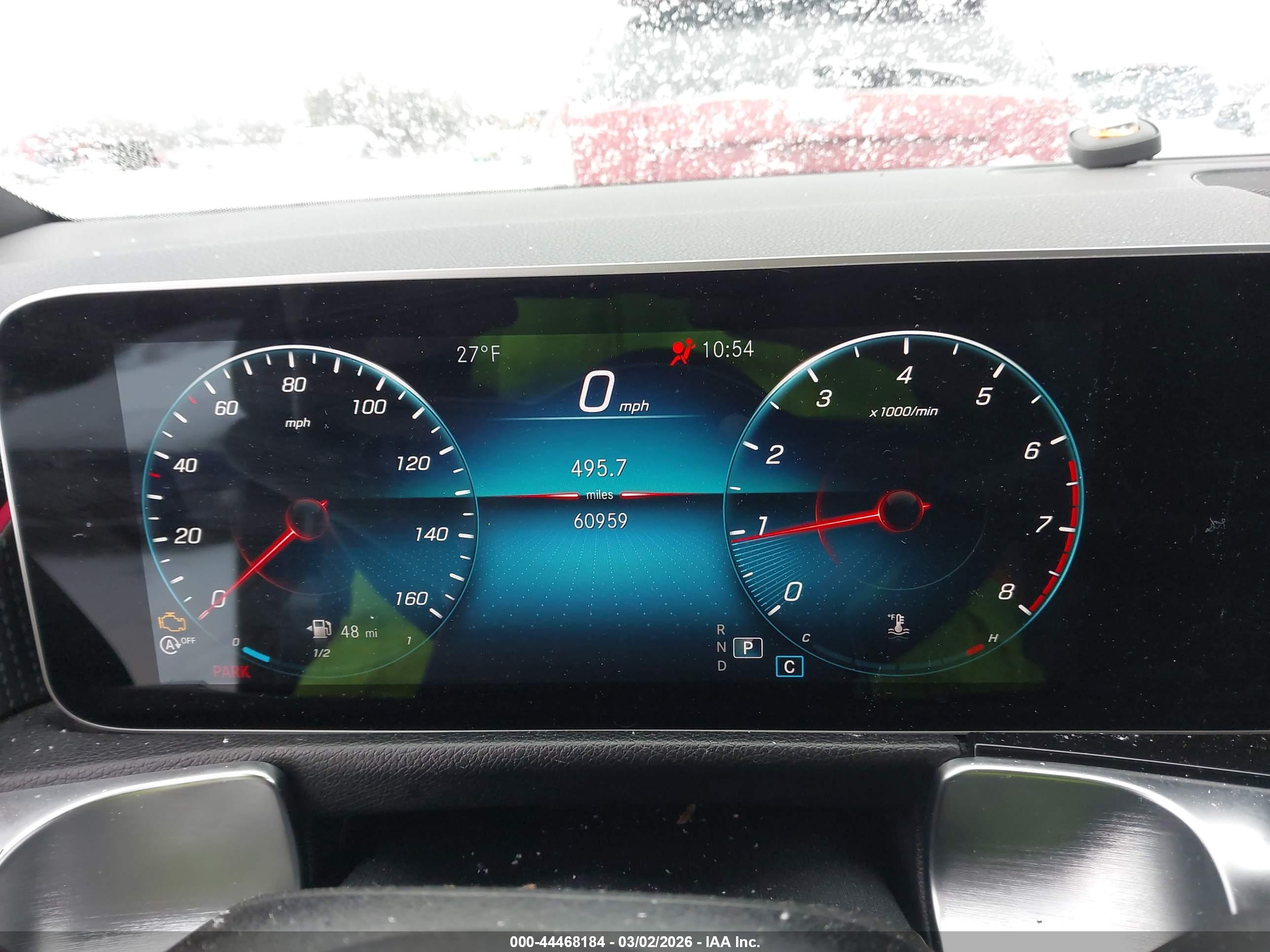 MERCEDES-BENZ GLB image 7