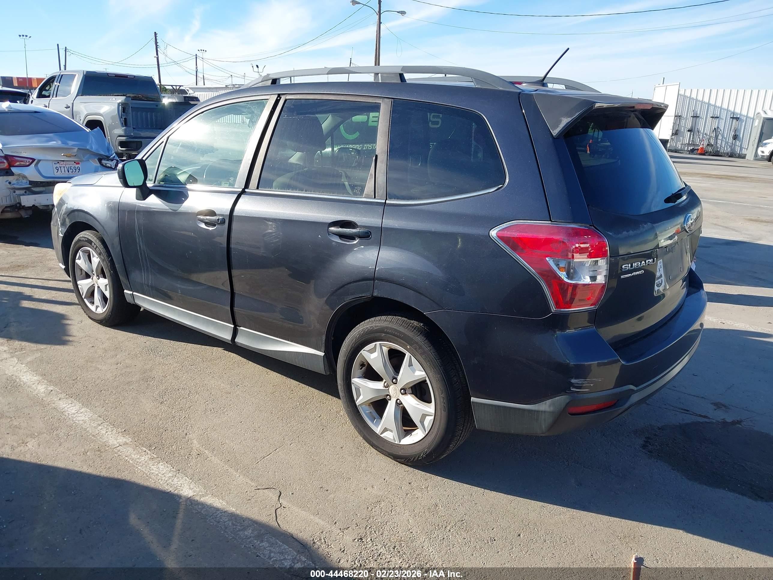 SUBARU FORESTER image 3