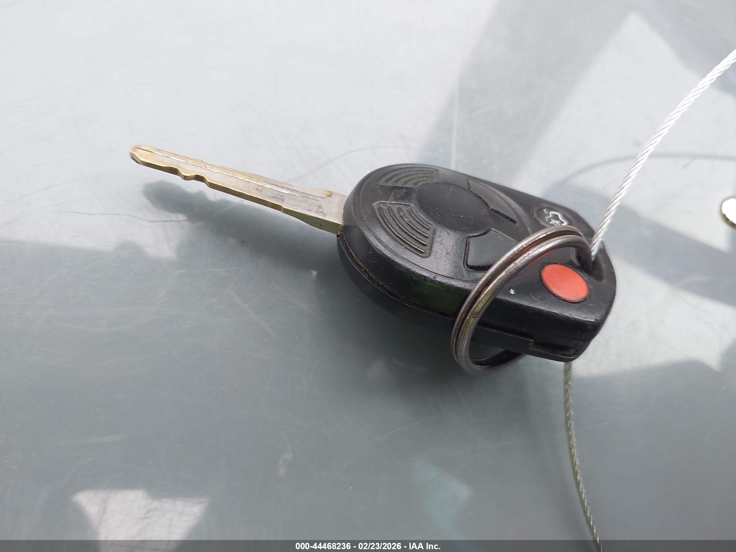 FORD FUSION image 11