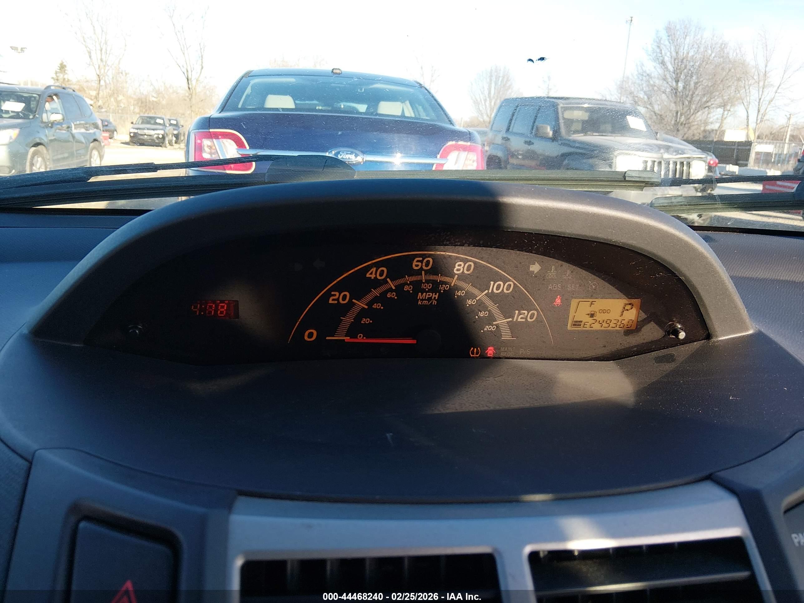 TOYOTA YARIS image 7