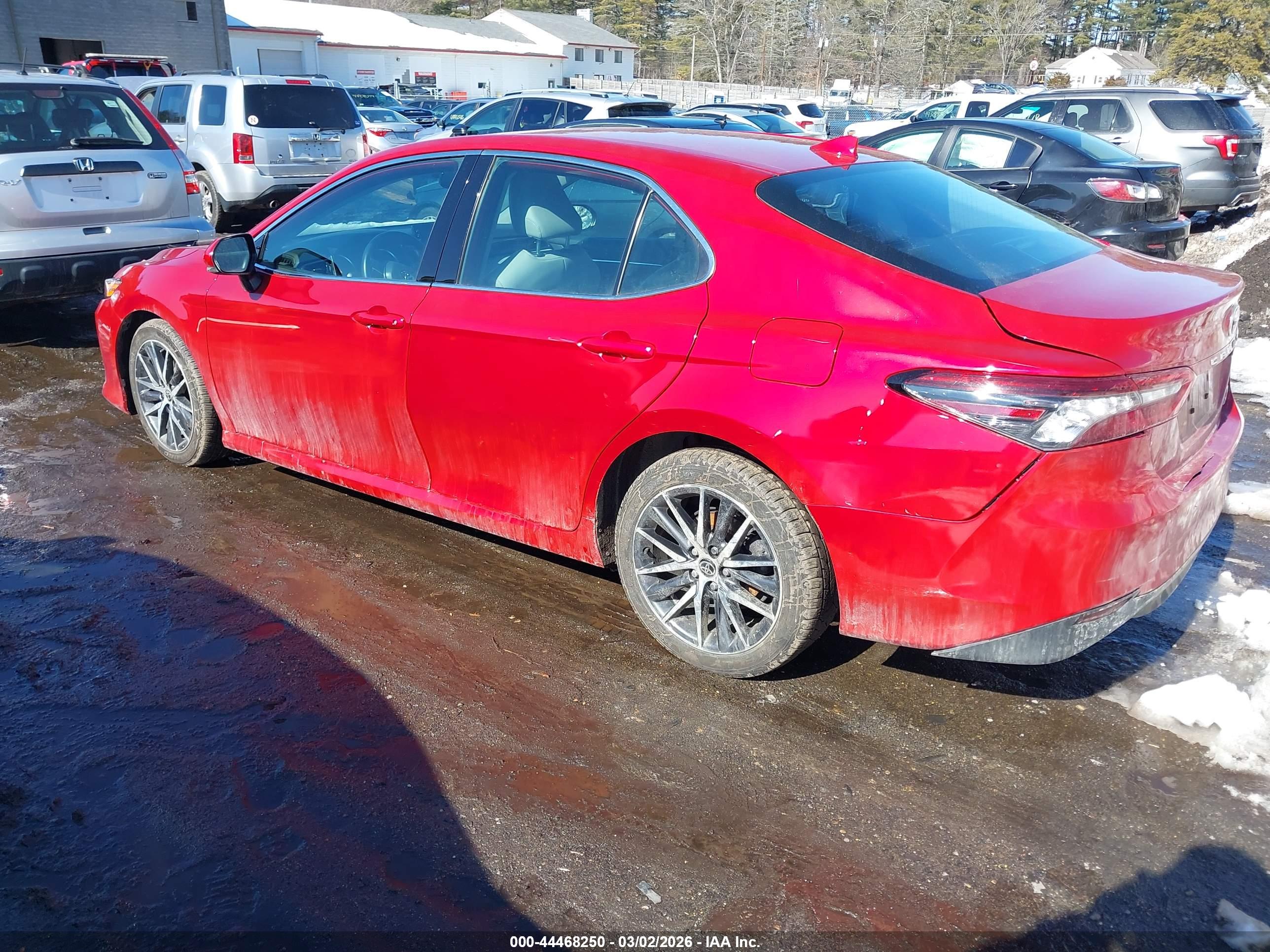 TOYOTA CAMRY image 3