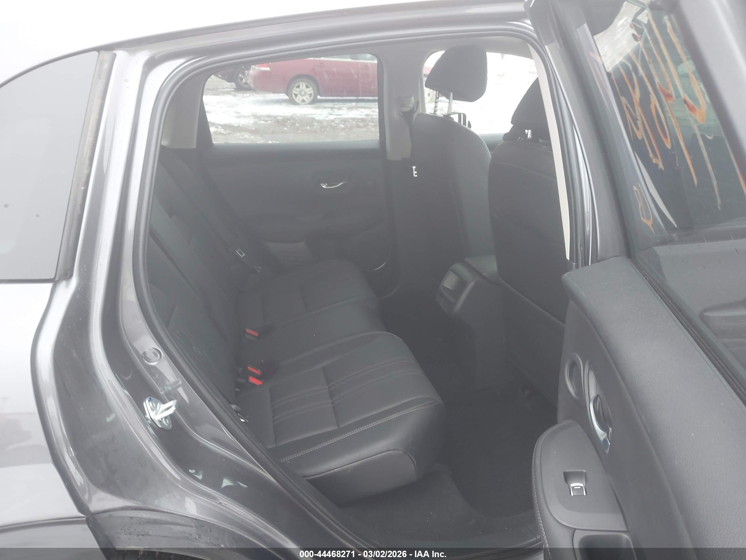 HONDA HR-V image 8