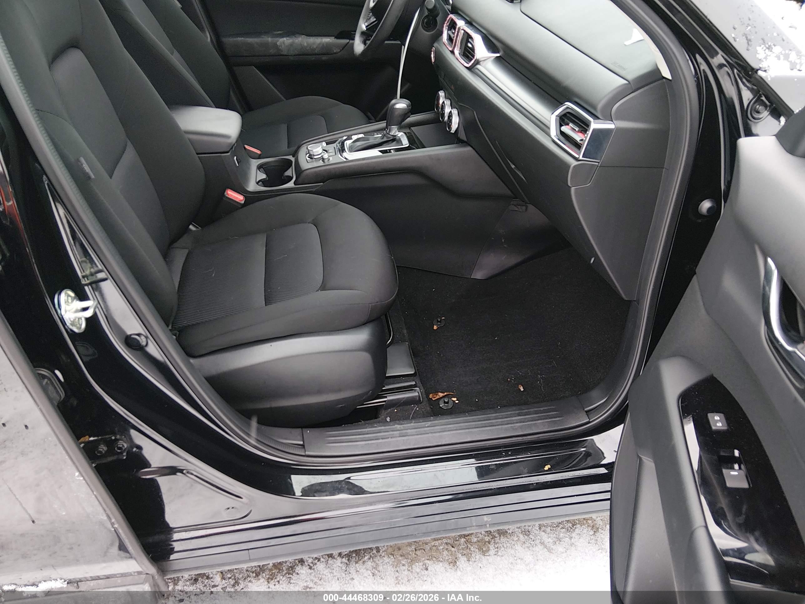MAZDA CX-5 image 5