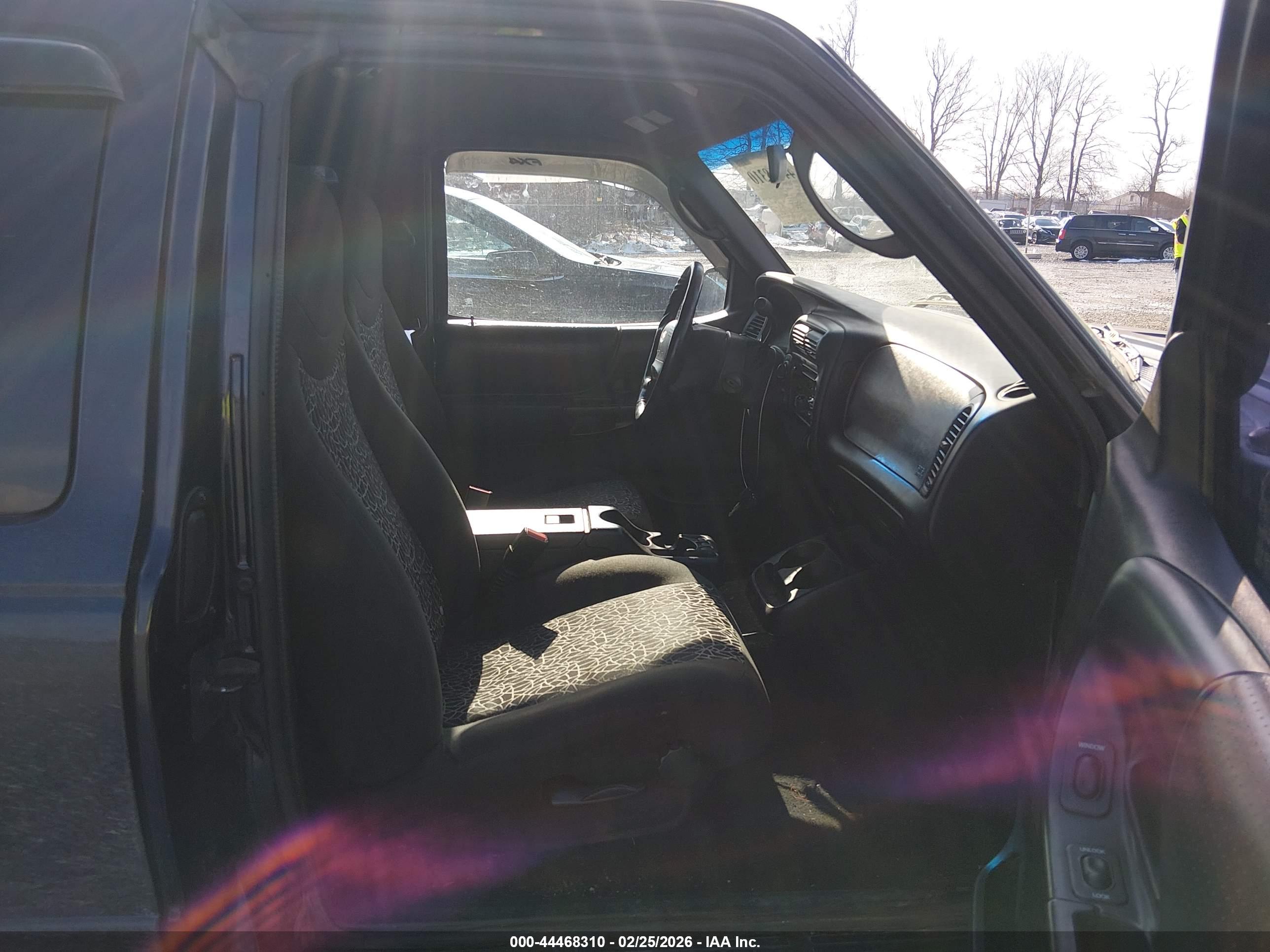 FORD RANGER image 5
