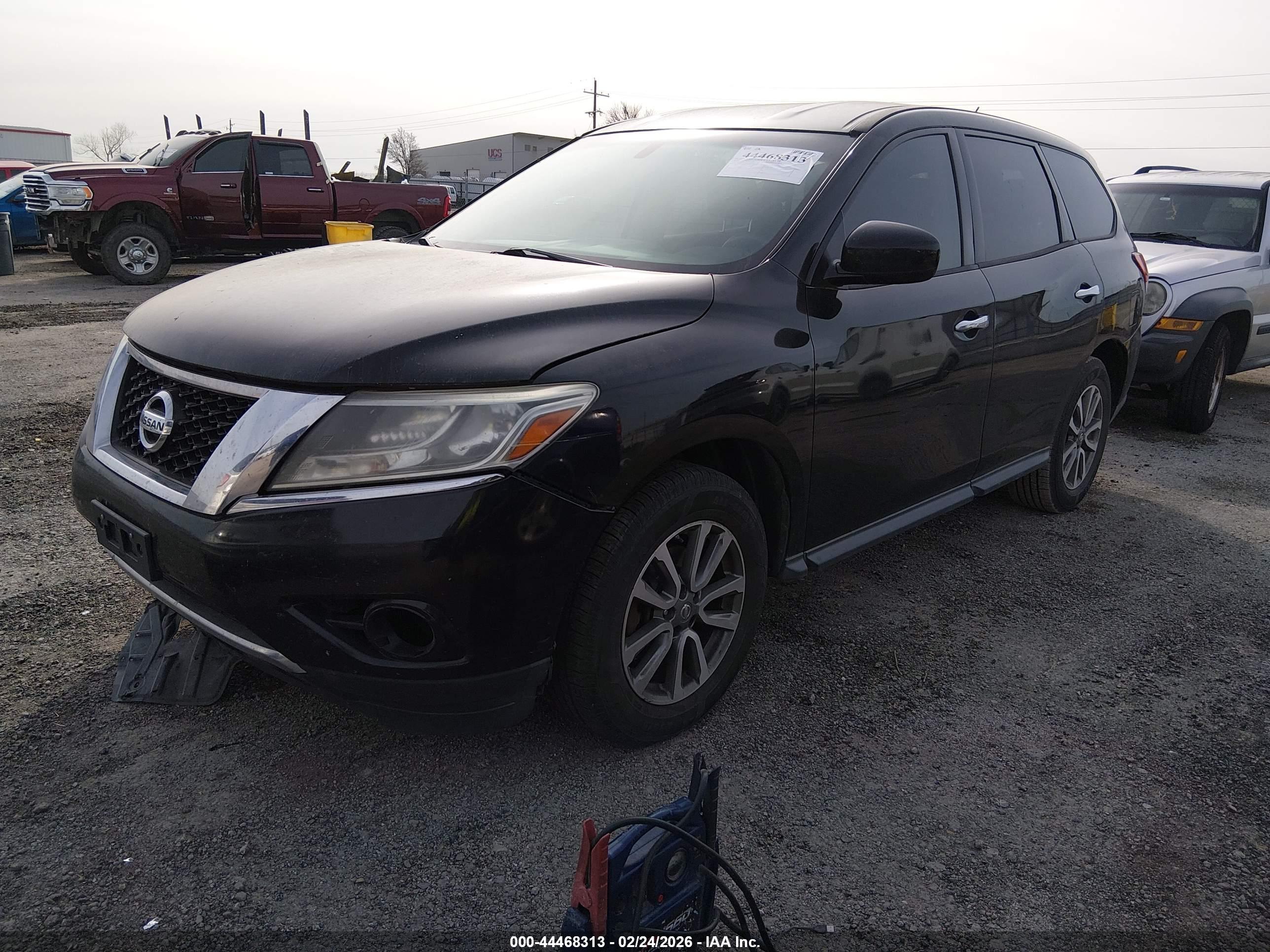 NISSAN PATHFINDER image 2