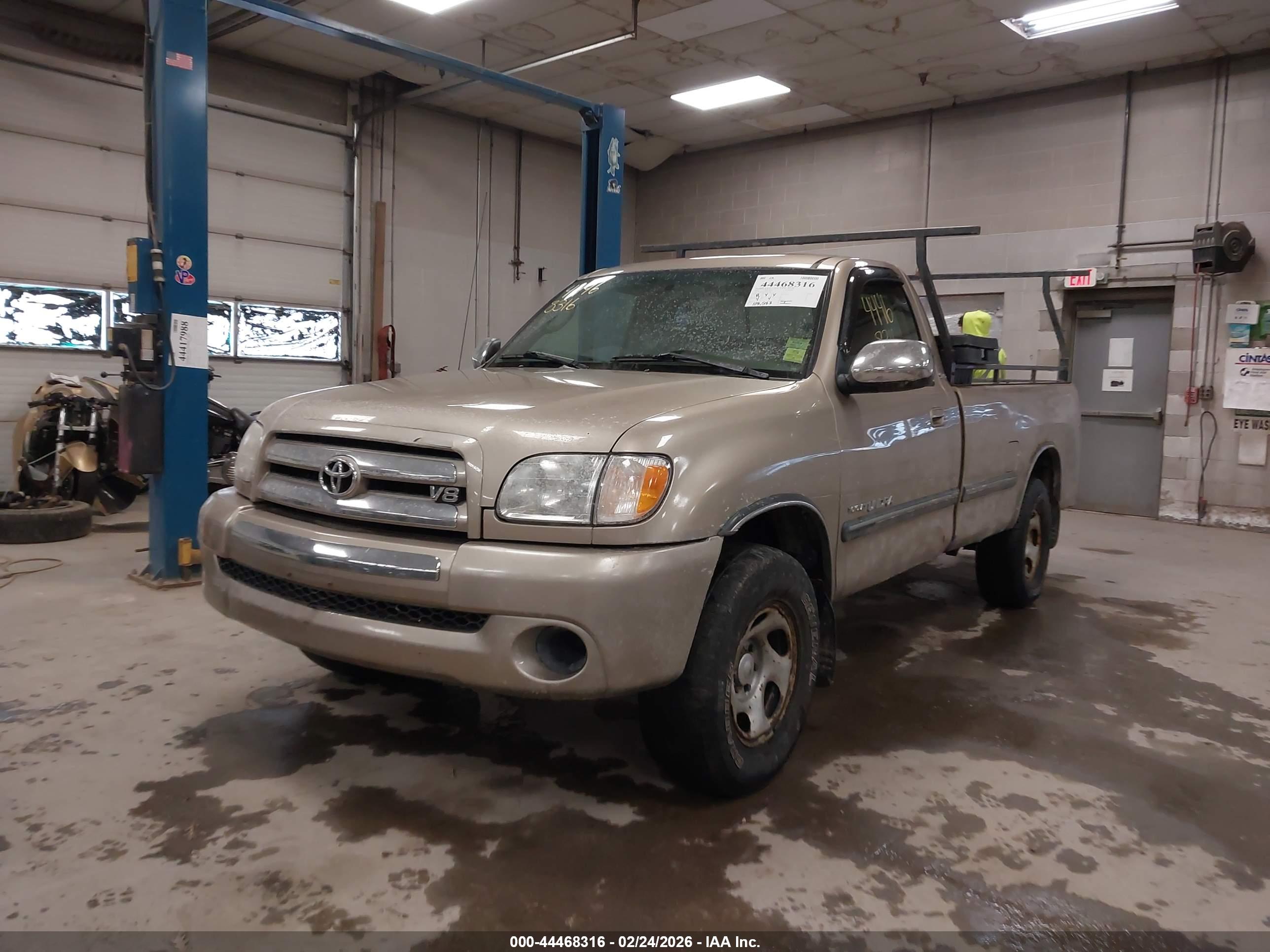 TOYOTA TUNDRA image 2