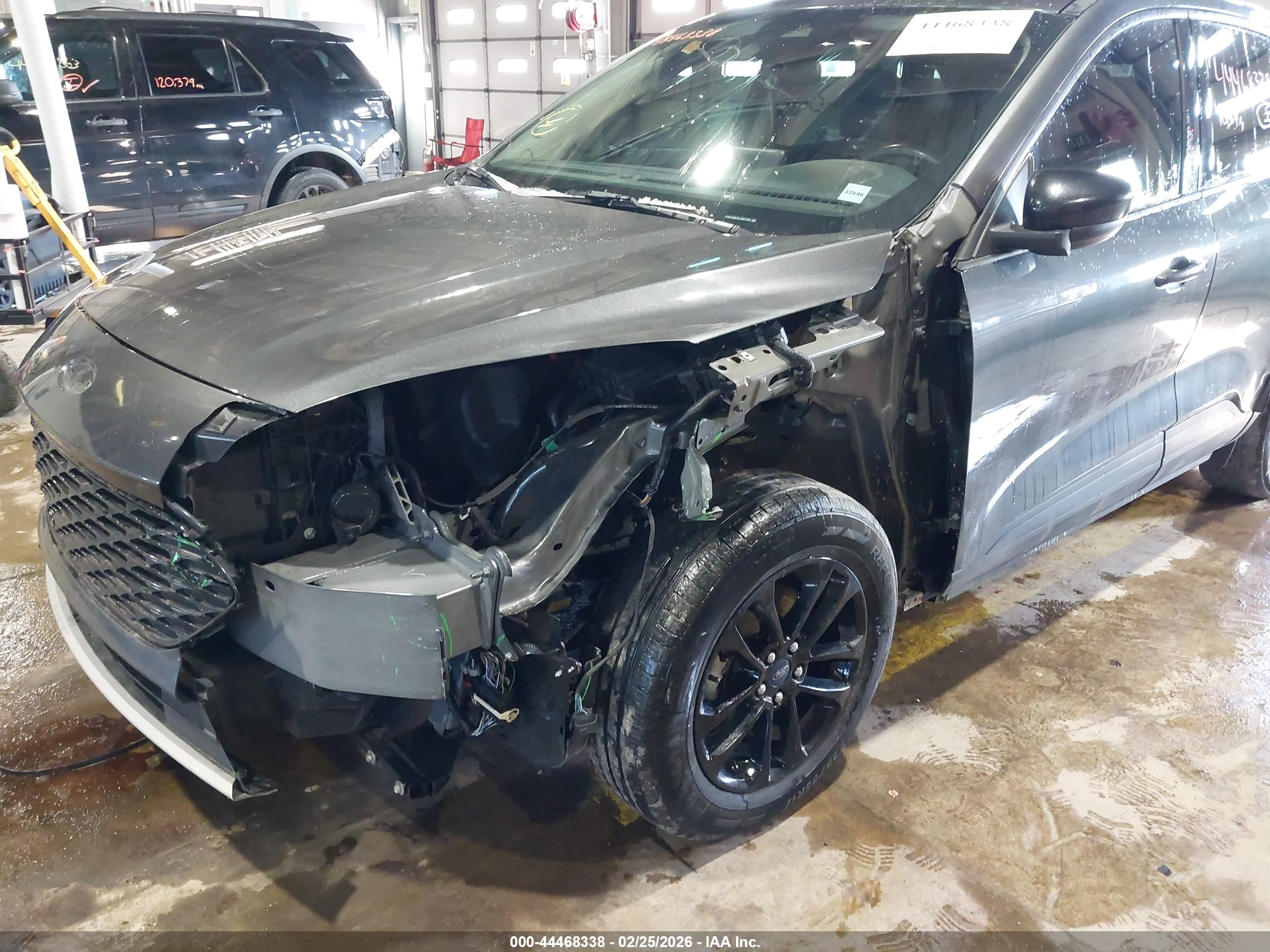 FORD ESCAPE image 6