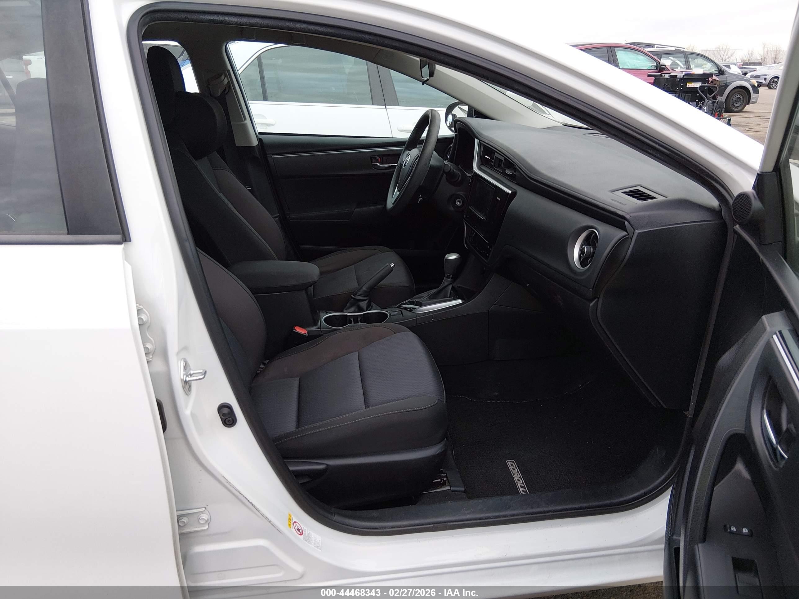 TOYOTA COROLLA image 5