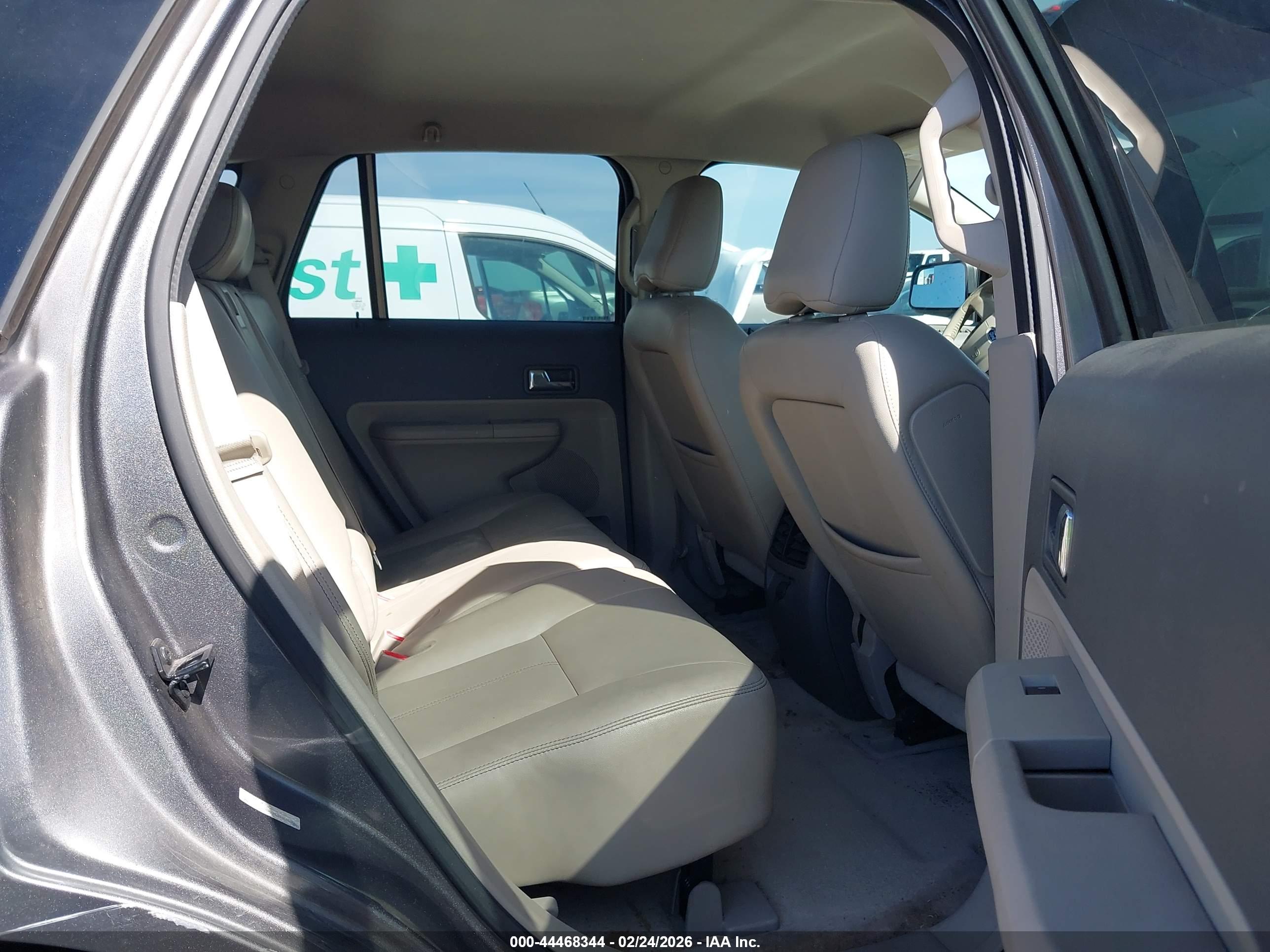 FORD EDGE image 8