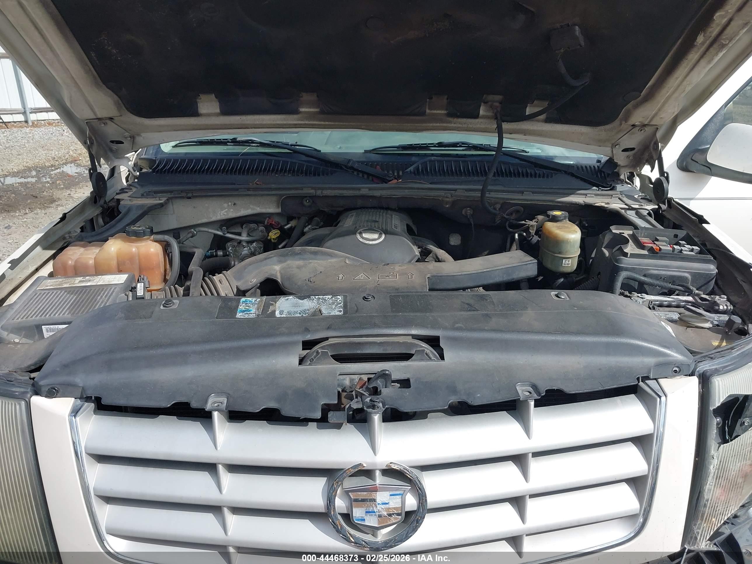 CADILLAC ESCALADE image 10