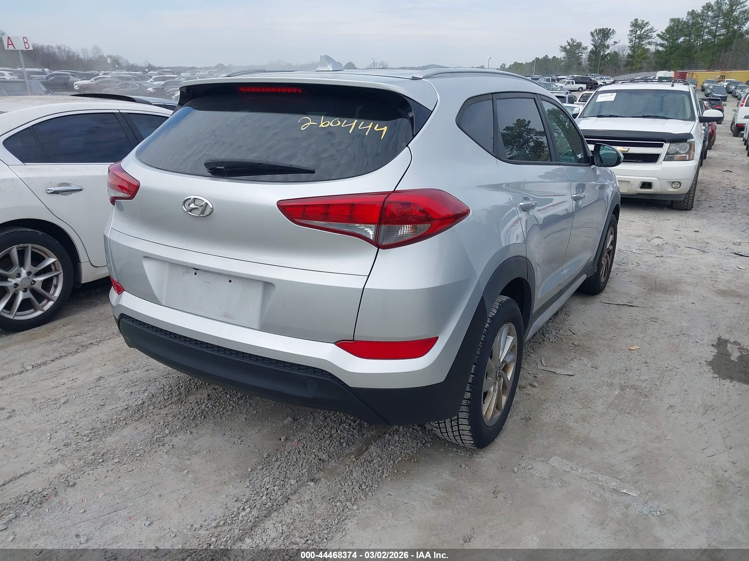 HYUNDAI TUCSON image 4