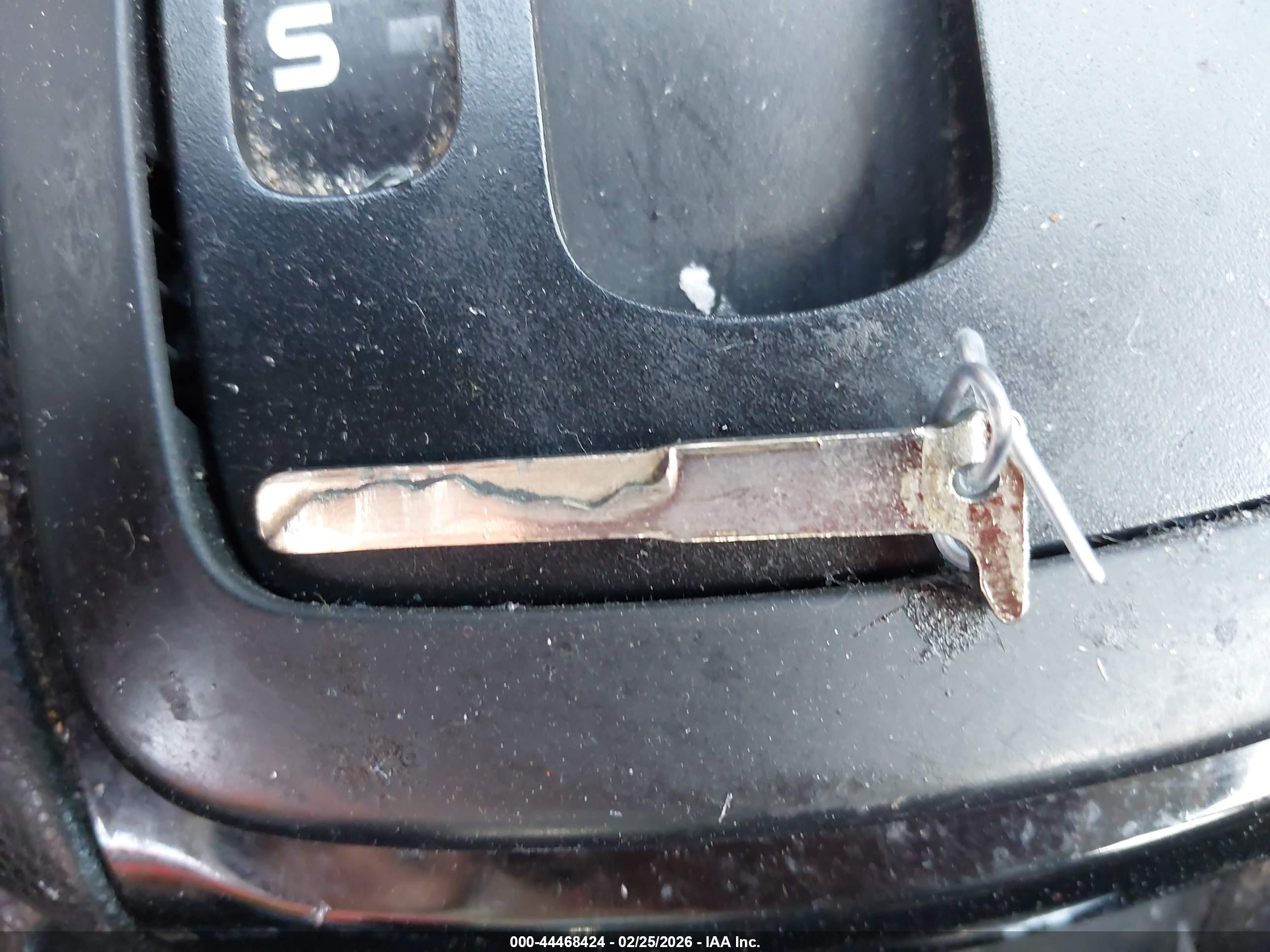 FORD FIESTA image 11