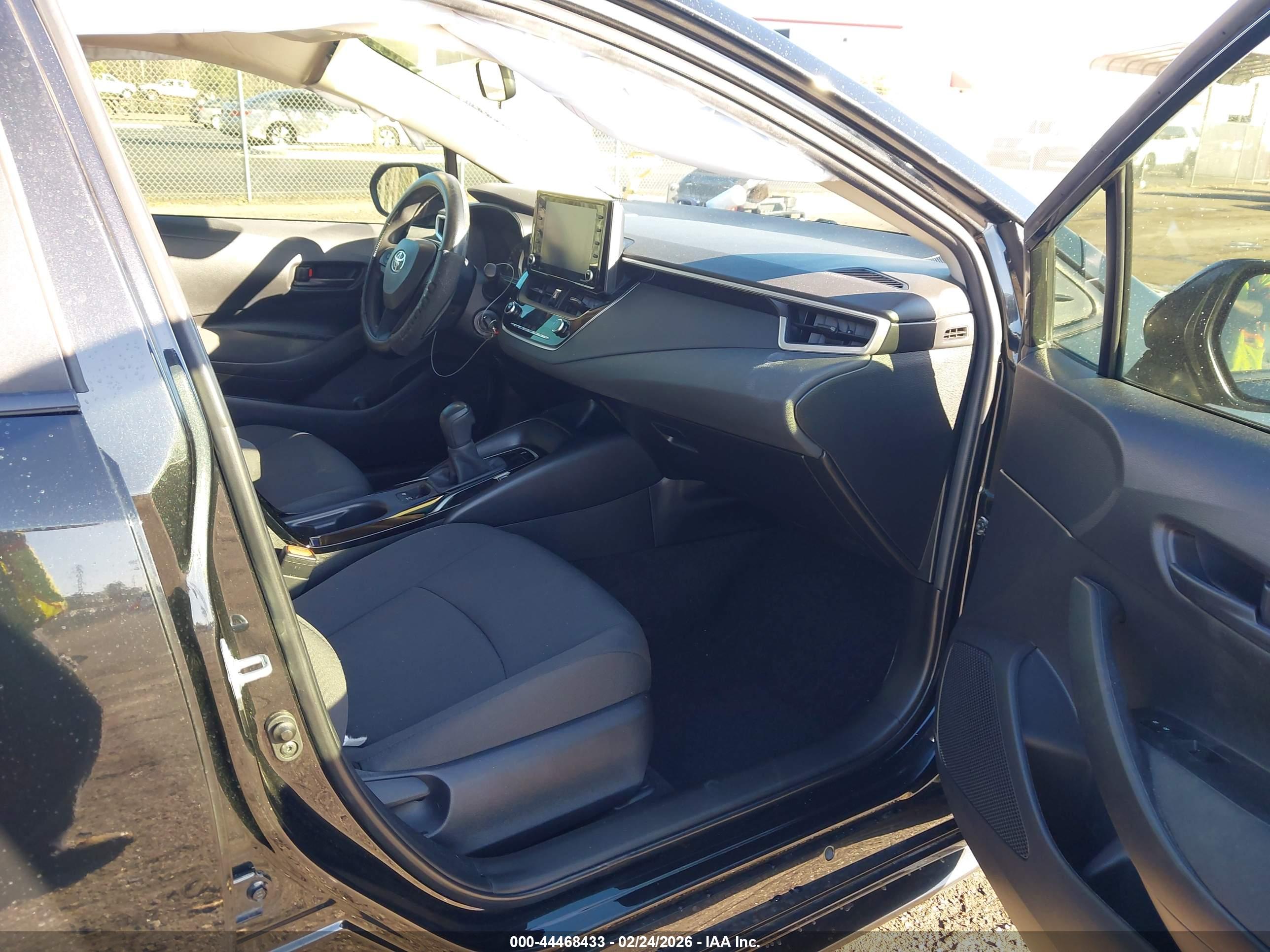 TOYOTA COROLLA image 5