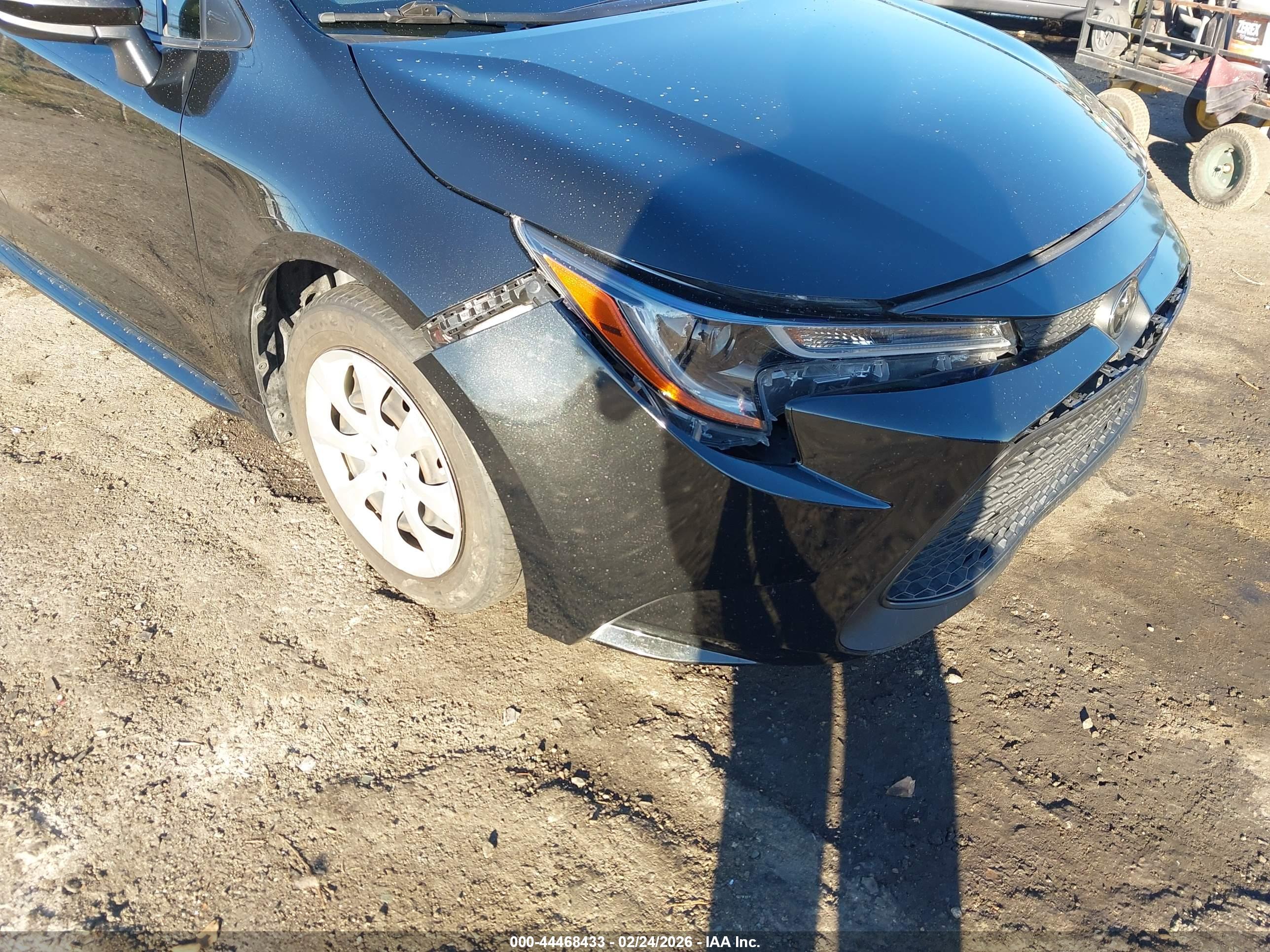 TOYOTA COROLLA image 6