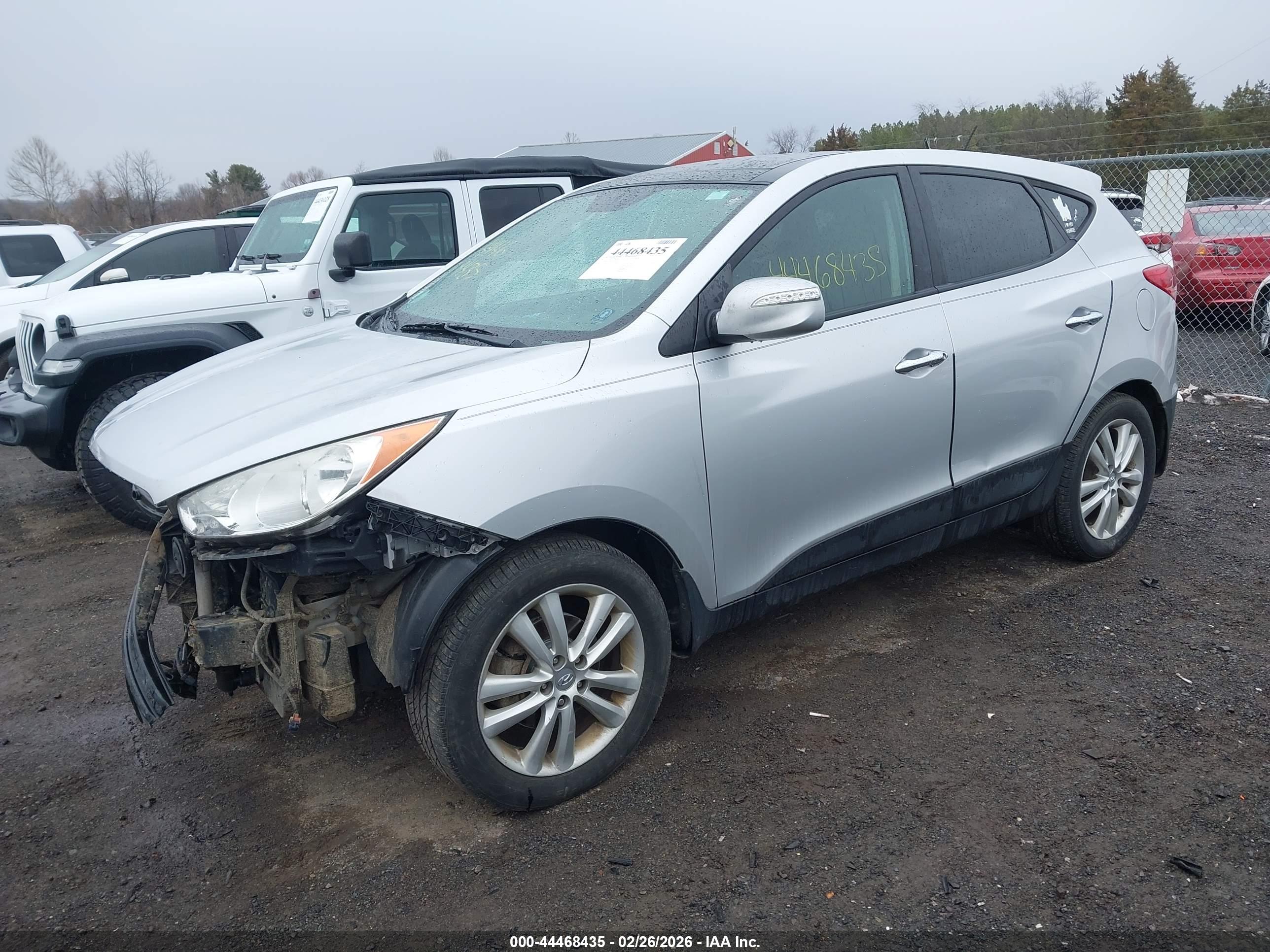 HYUNDAI TUCSON image 2
