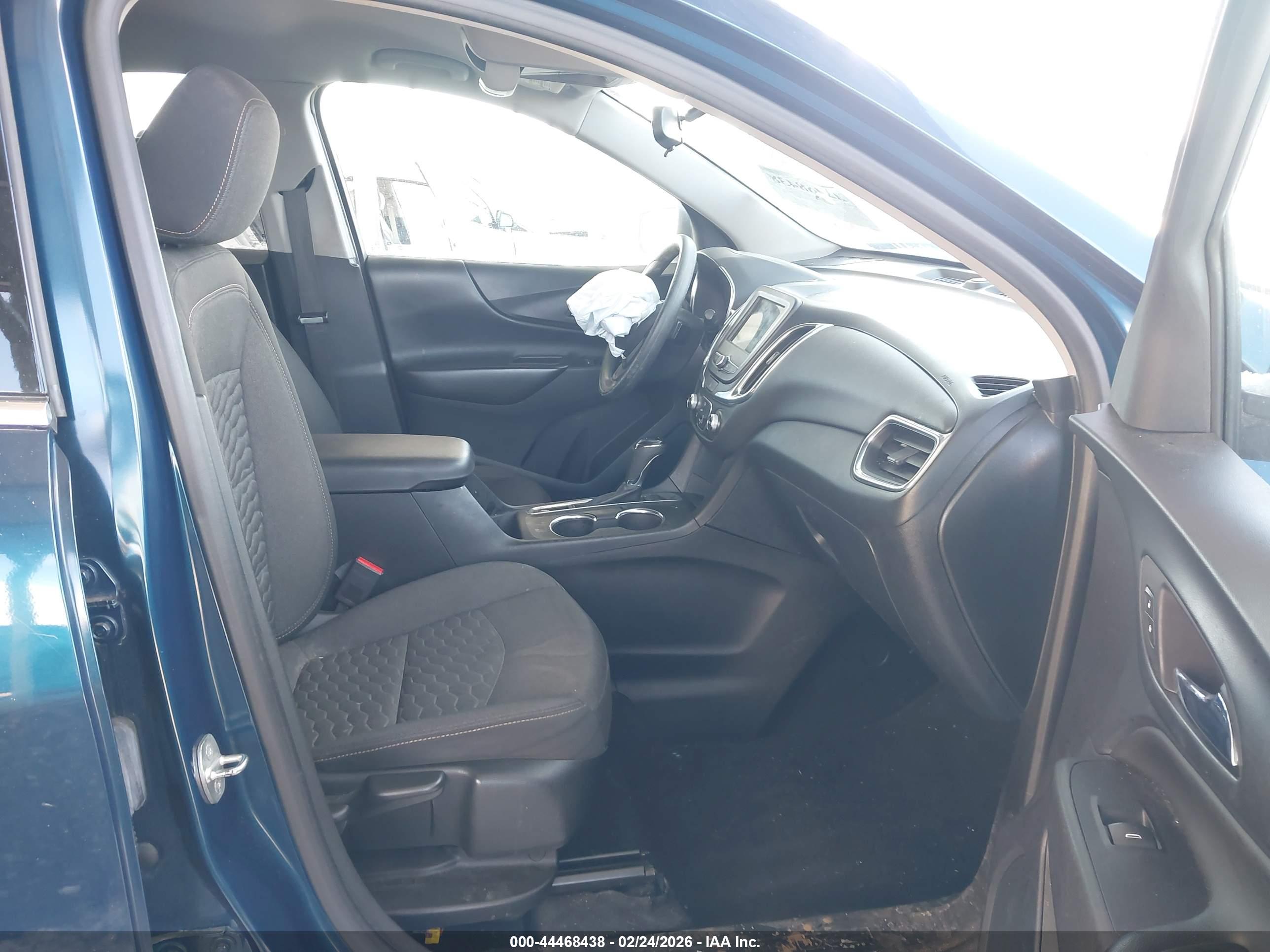 CHEVROLET EQUINOX image 5
