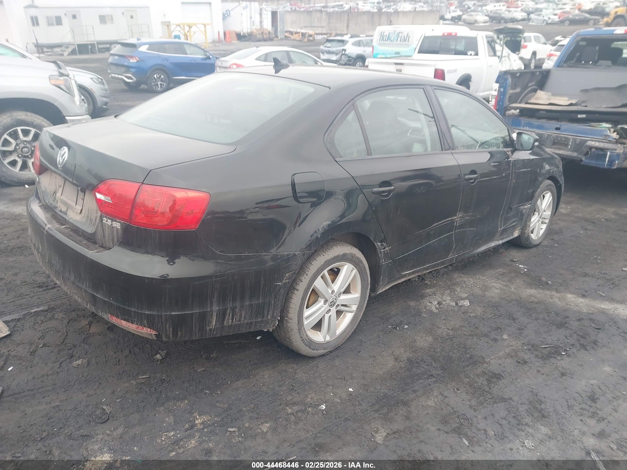 VOLKSWAGEN JETTA image 4