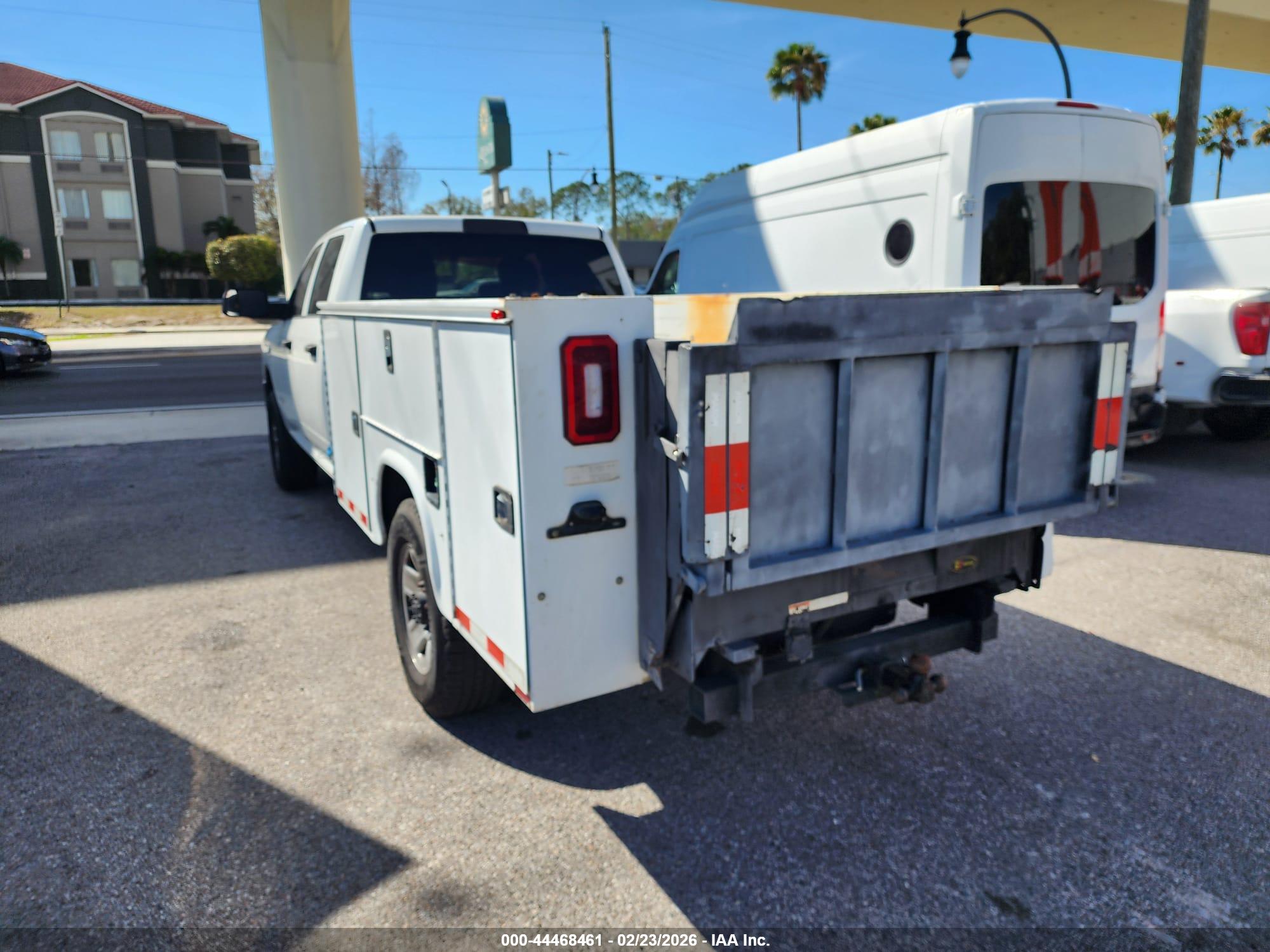 RAM 3500 image 3