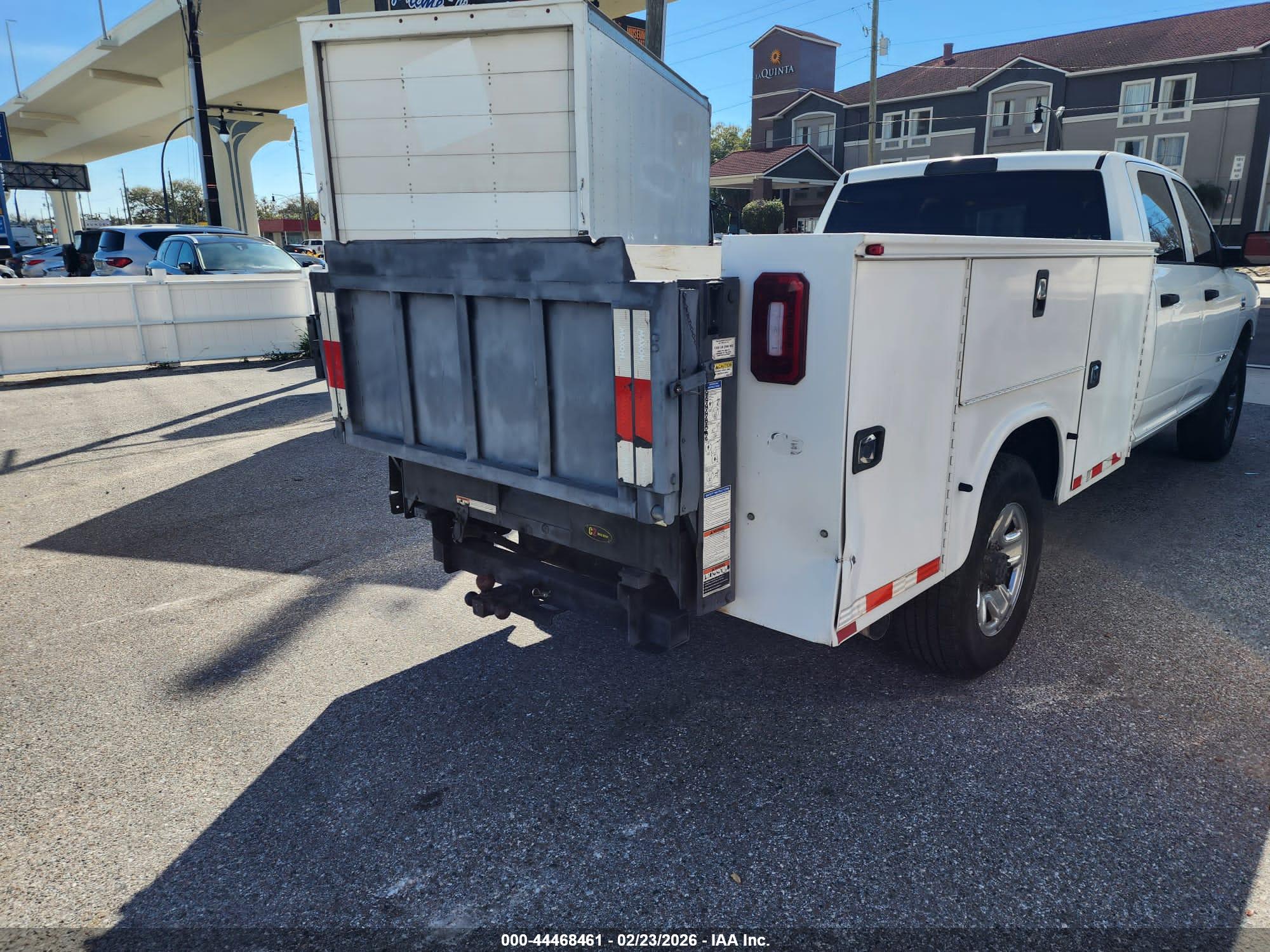 RAM 3500 image 4