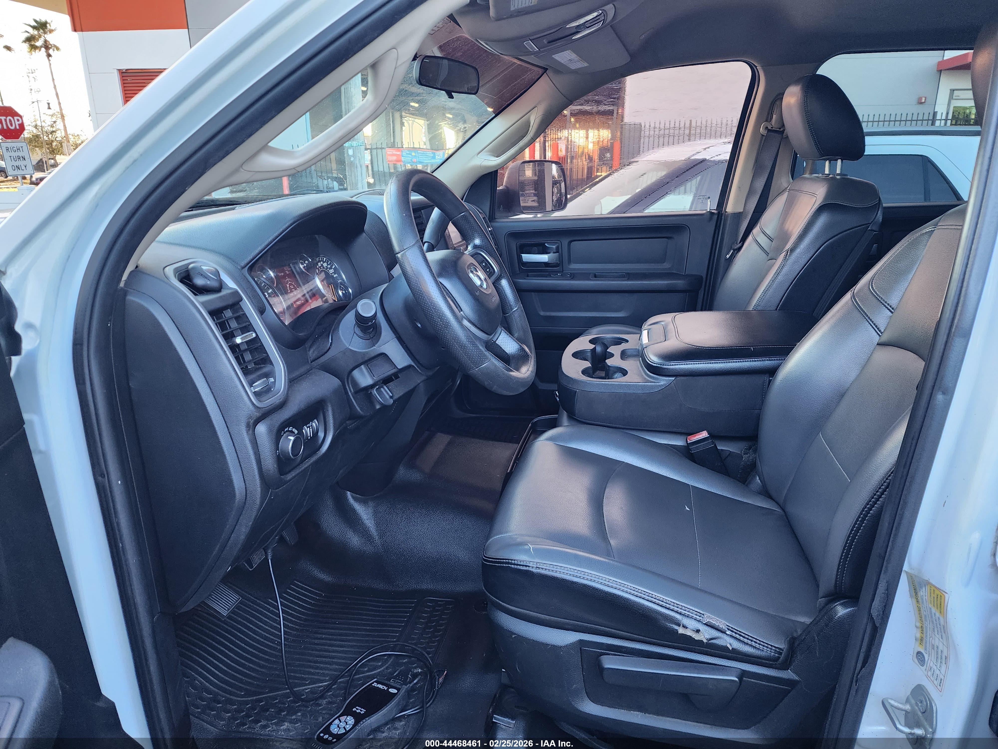 RAM 3500 image 5