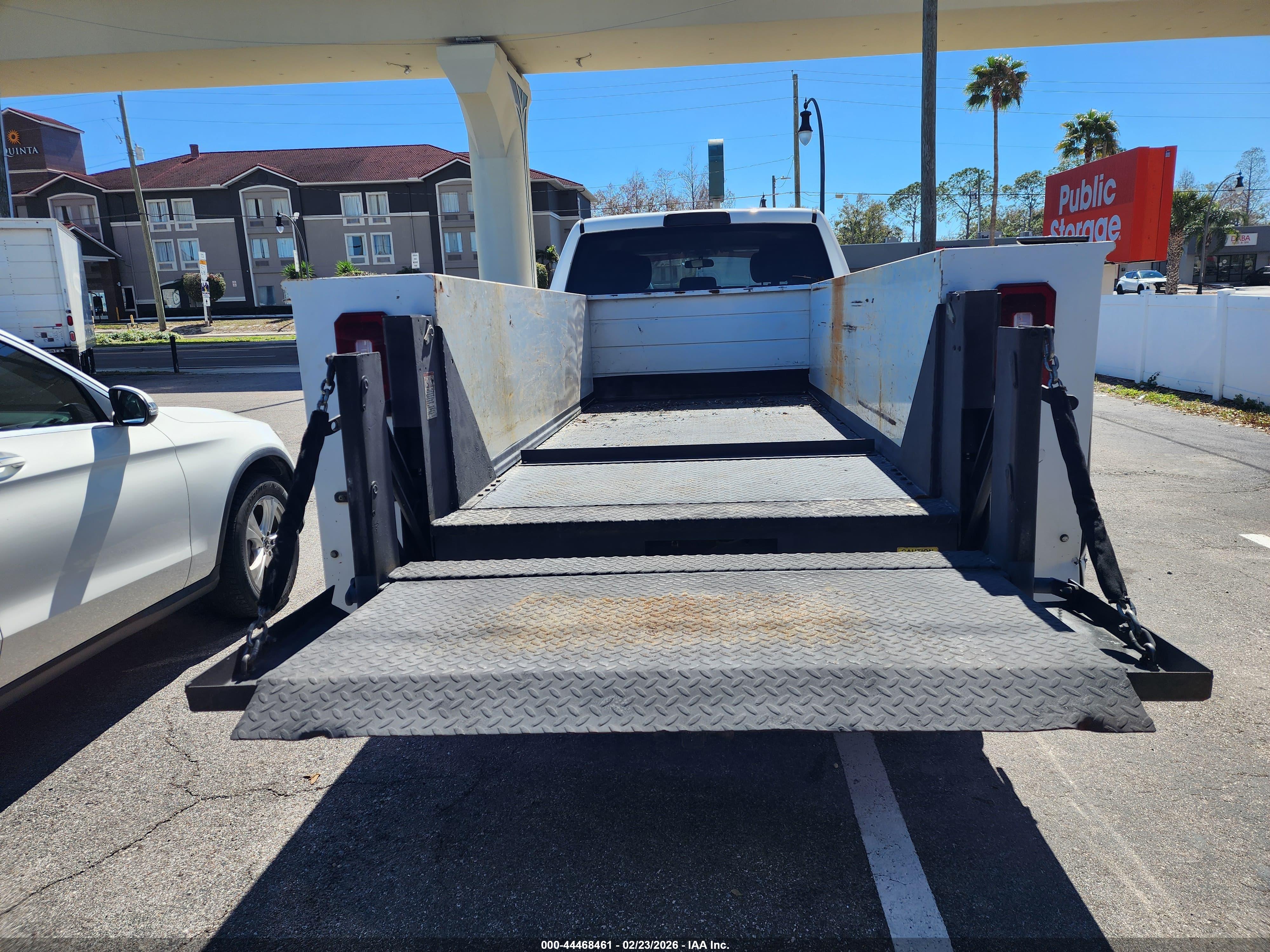RAM 3500 image 8