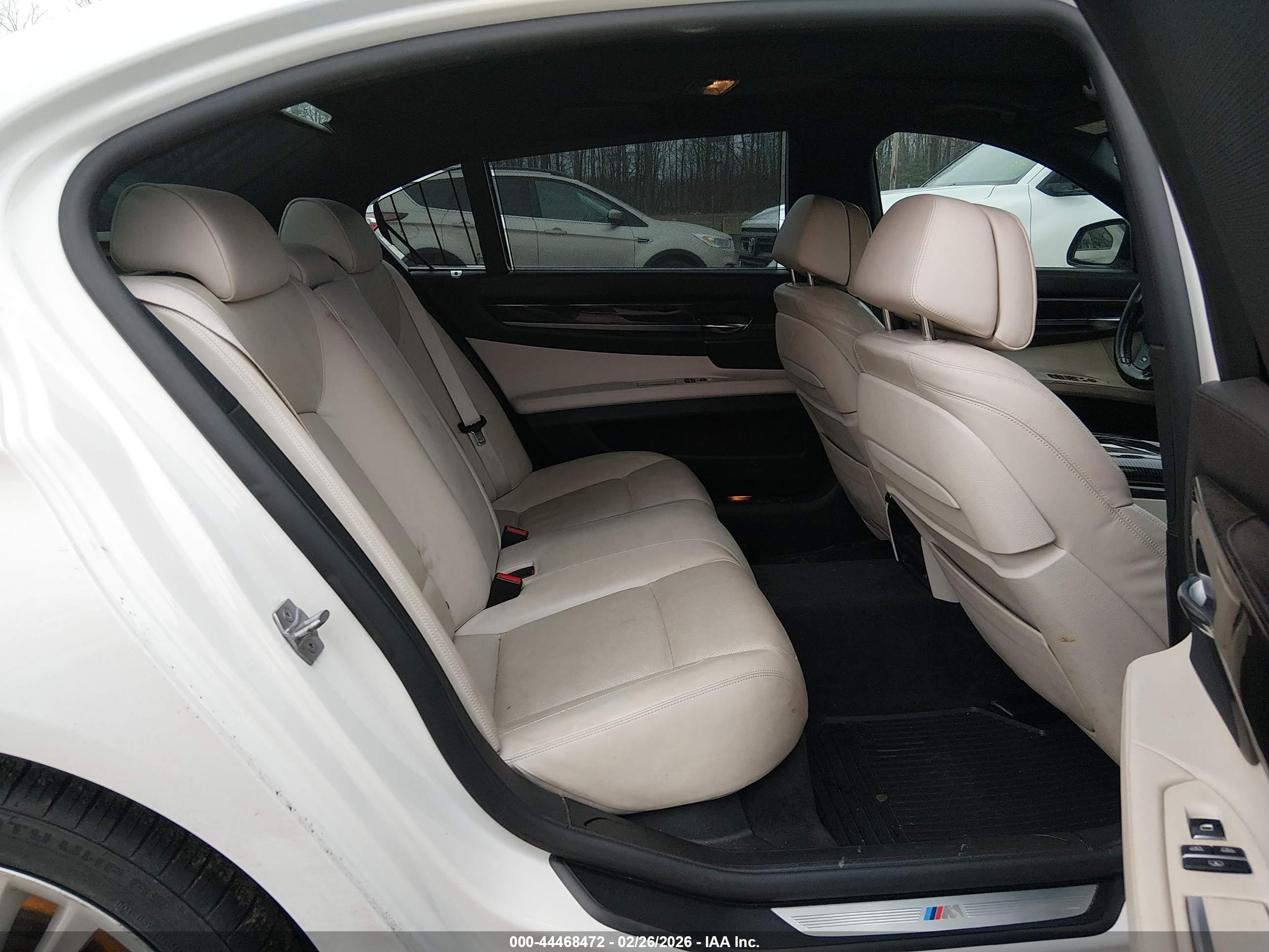 BMW 750LI image 8