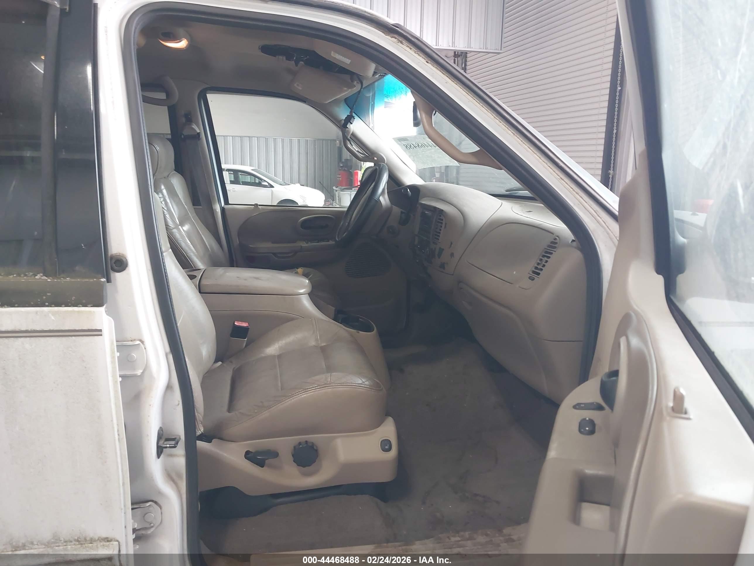 FORD F-150 image 5