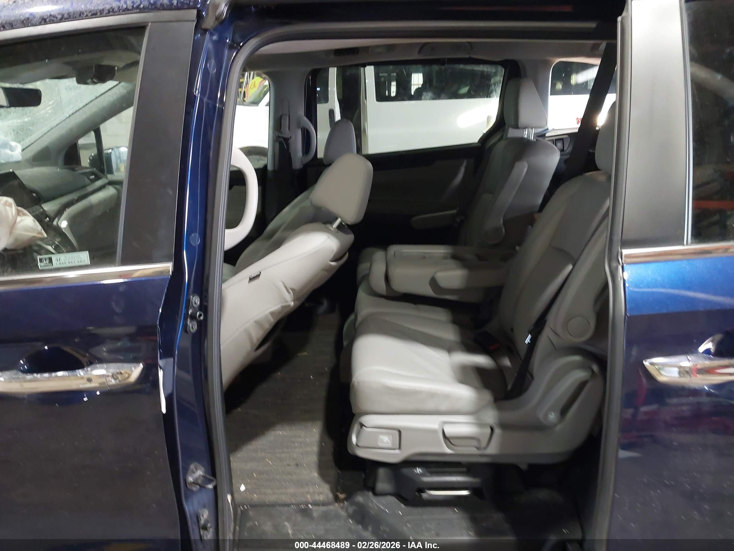 HONDA ODYSSEY image 8