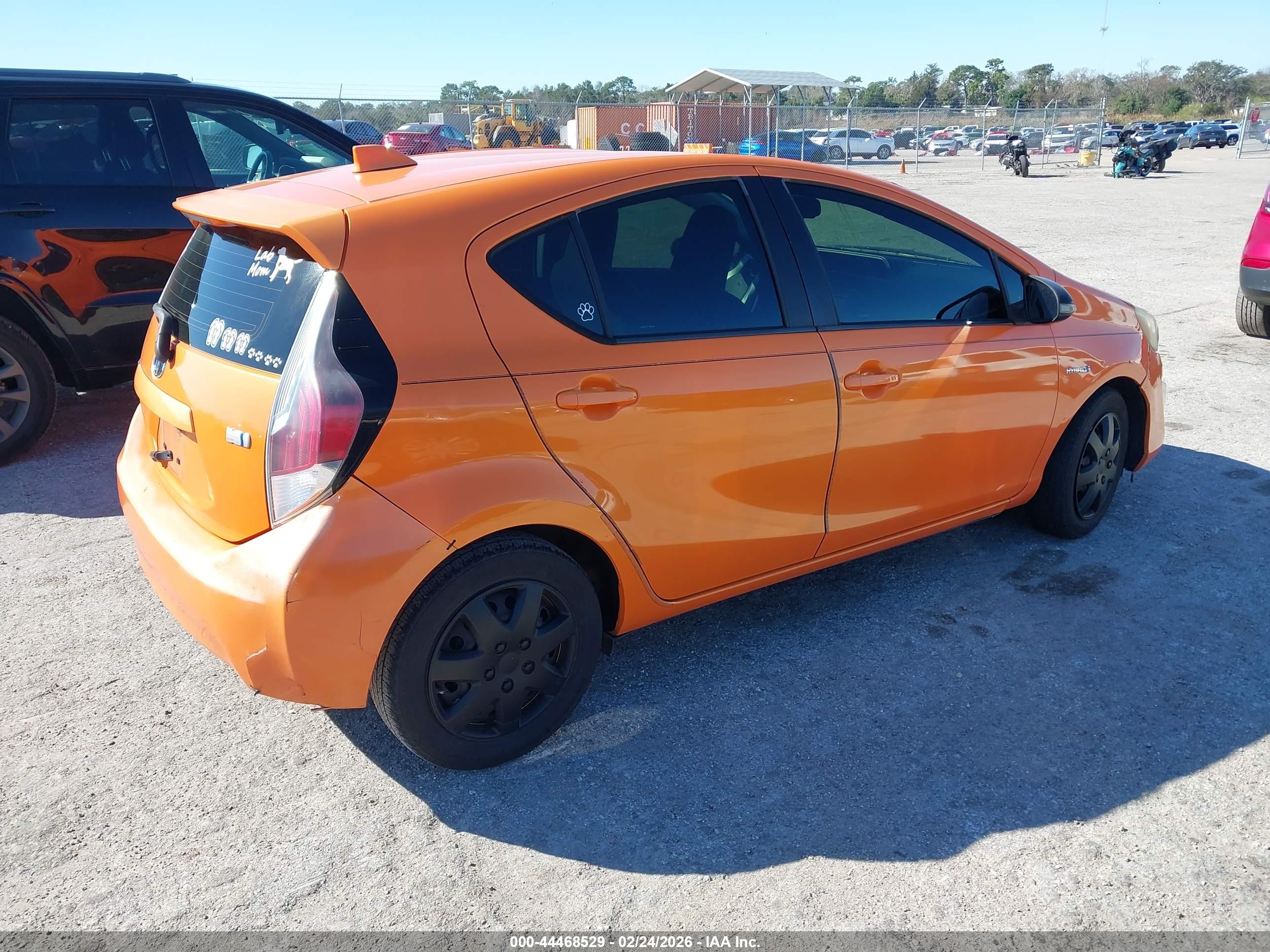 TOYOTA PRIUS image 4
