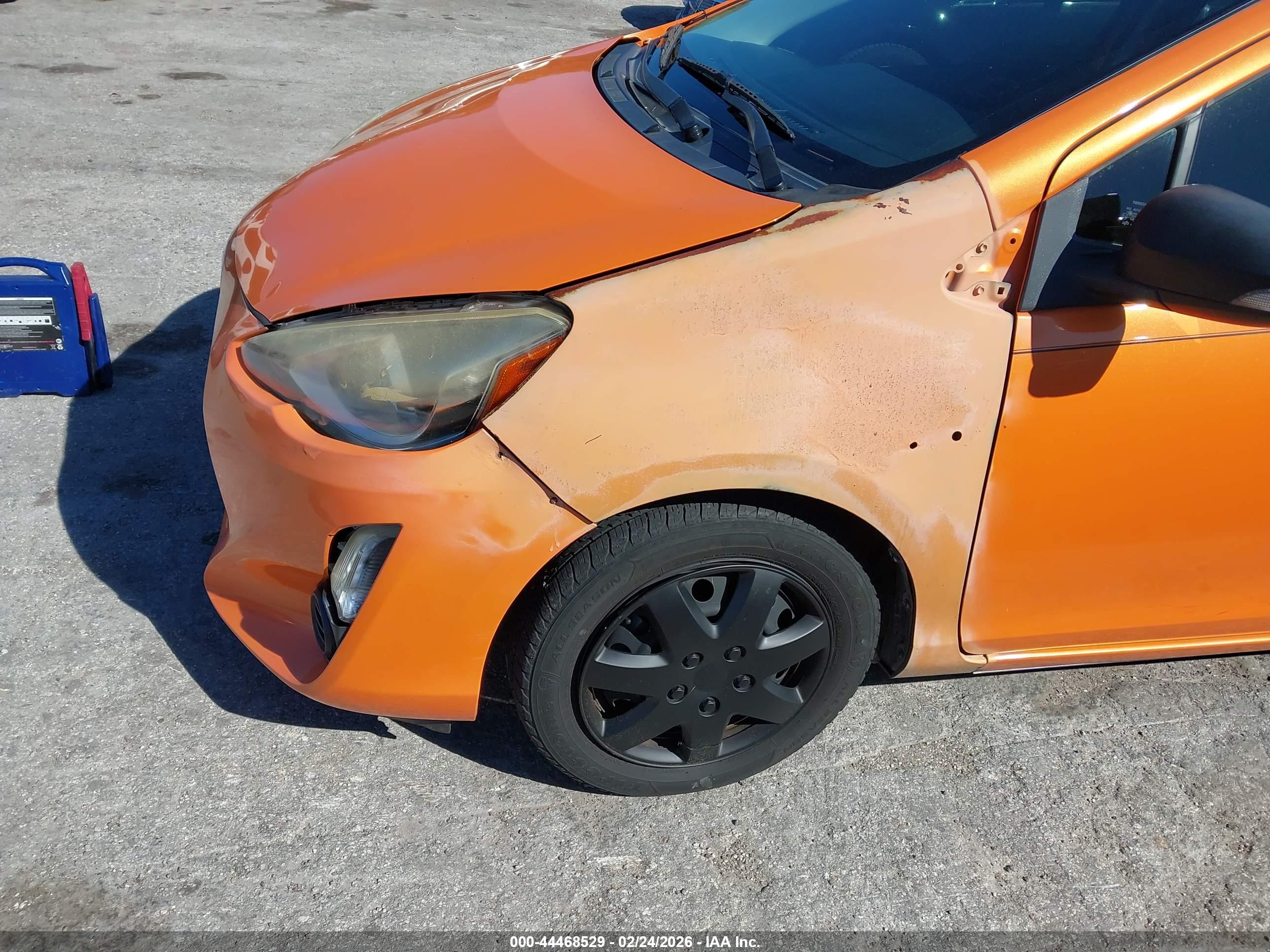 TOYOTA PRIUS image 6