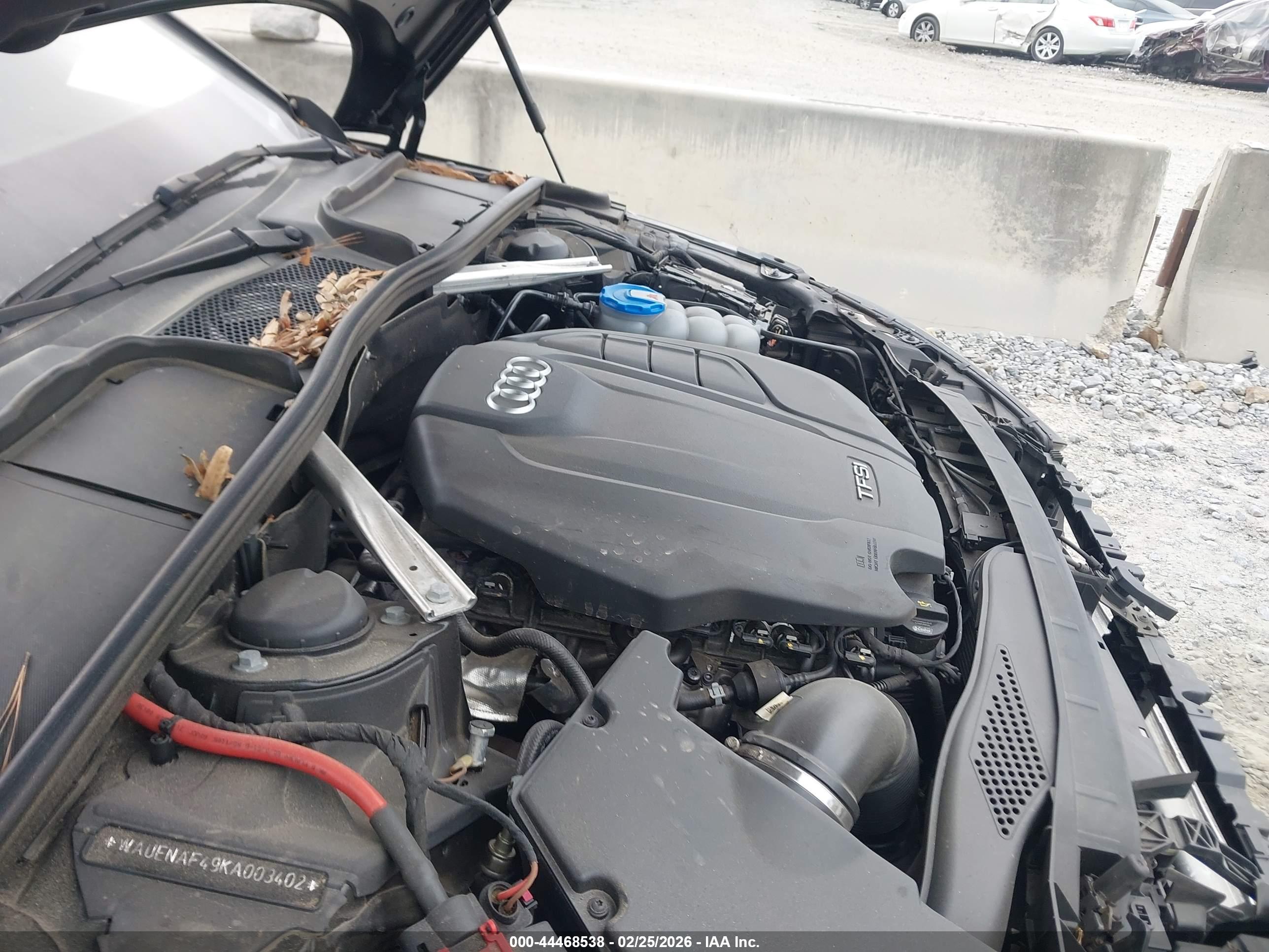 AUDI A4 image 10