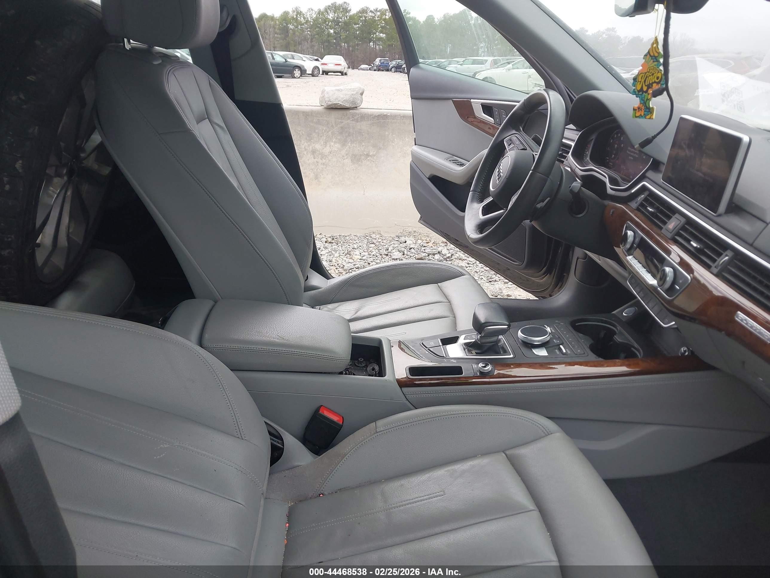 AUDI A4 image 5