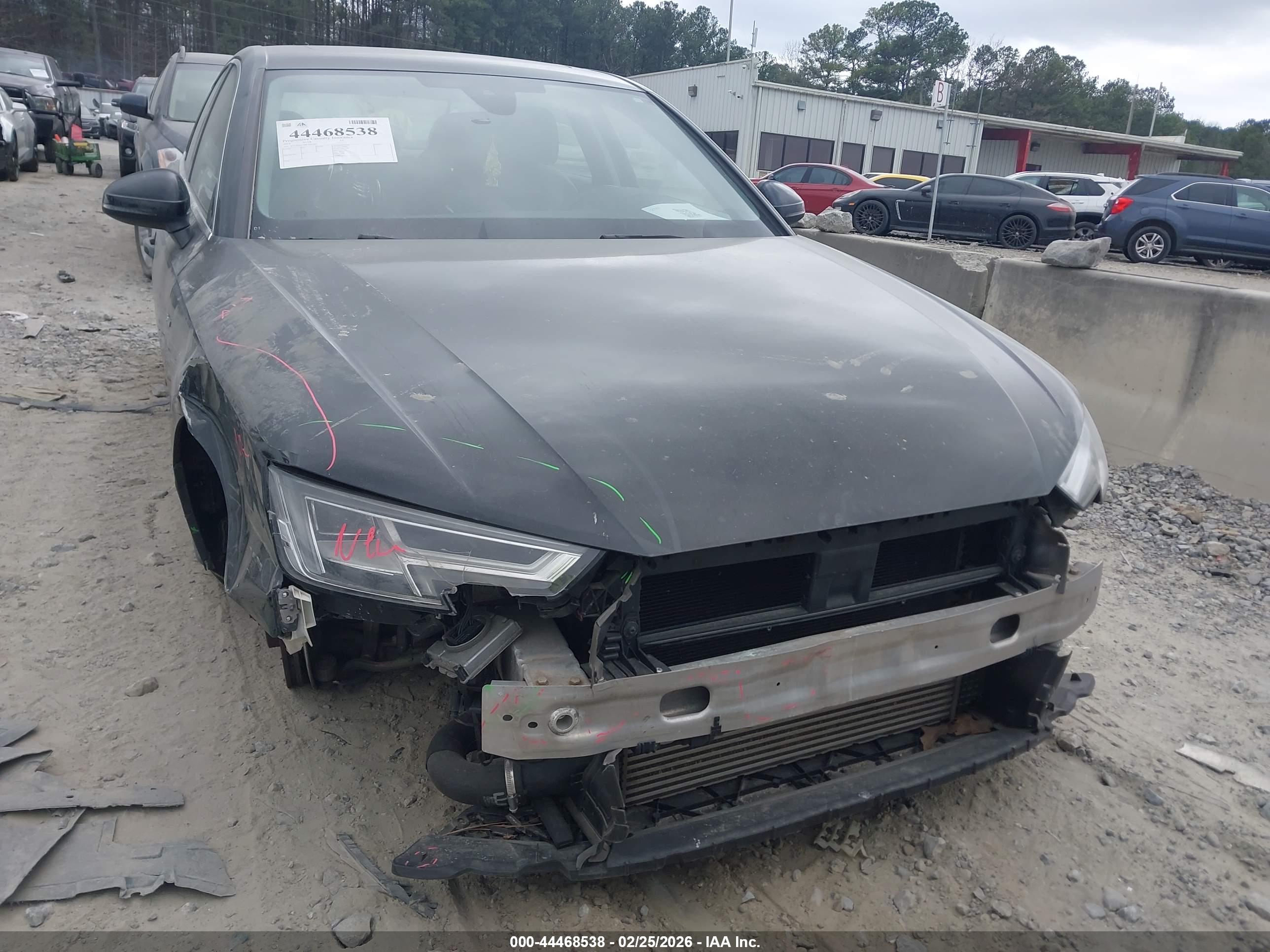 AUDI A4 image 6