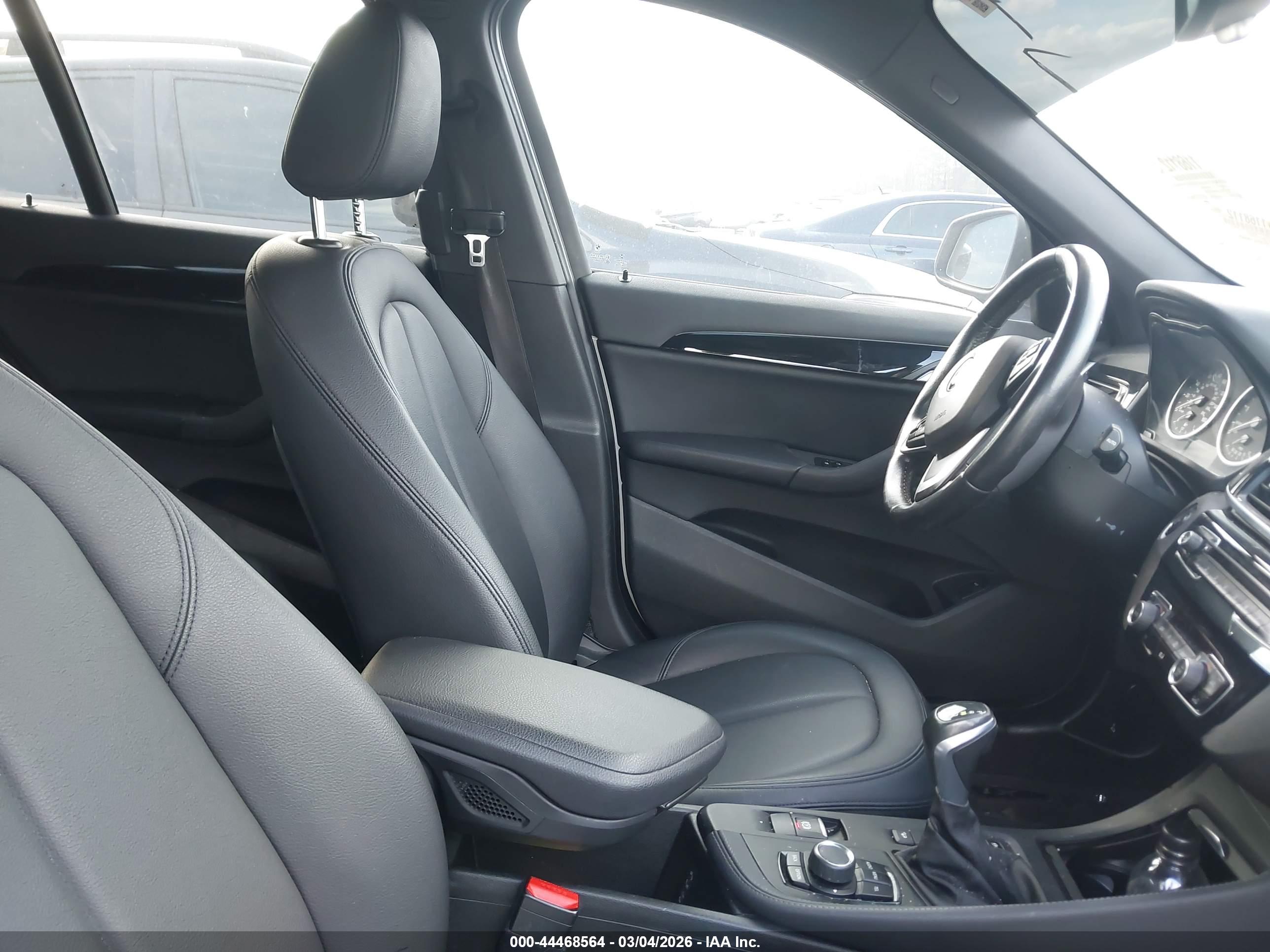 BMW X1 image 5