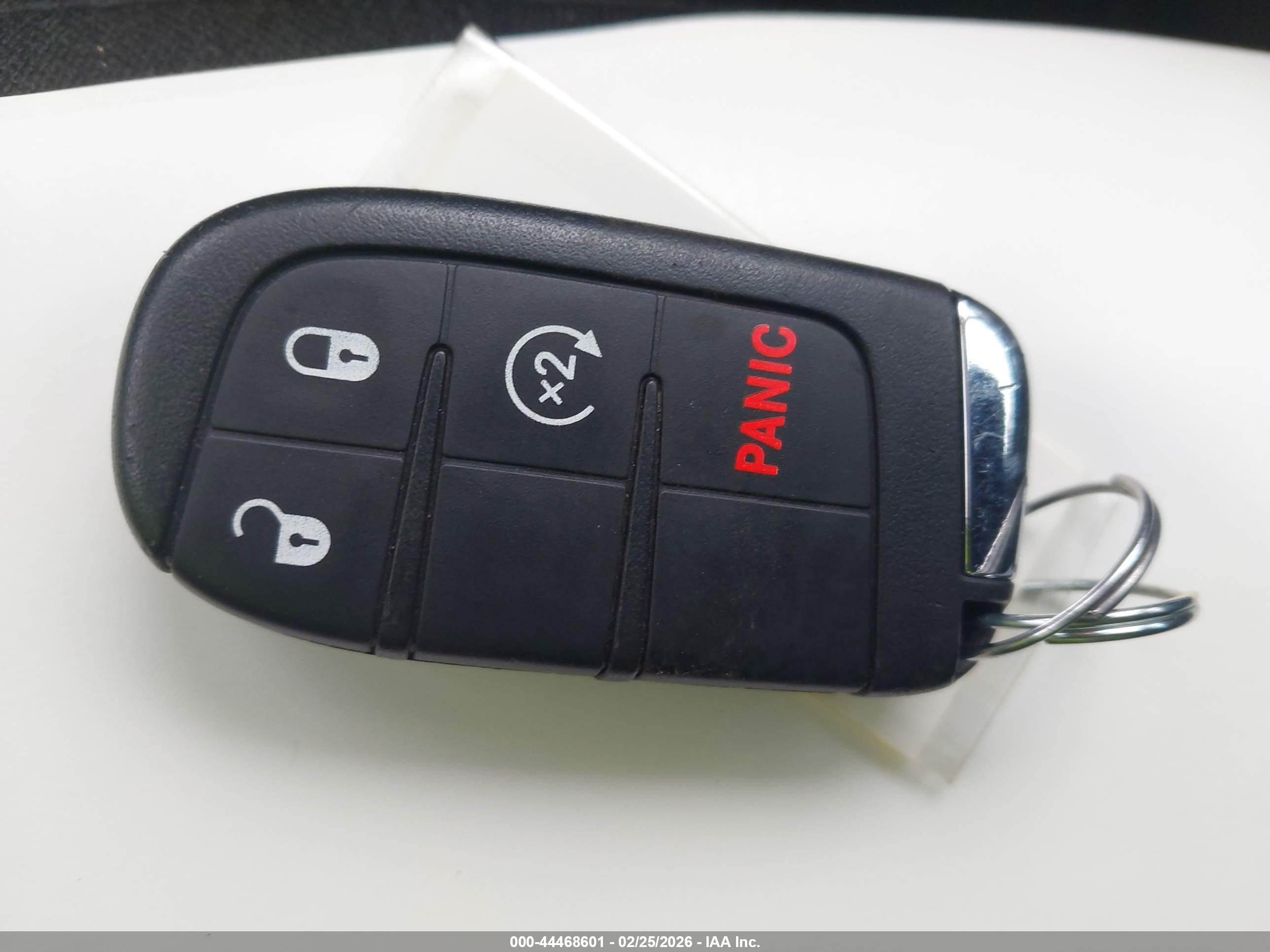 JEEP RENEGADE image 11