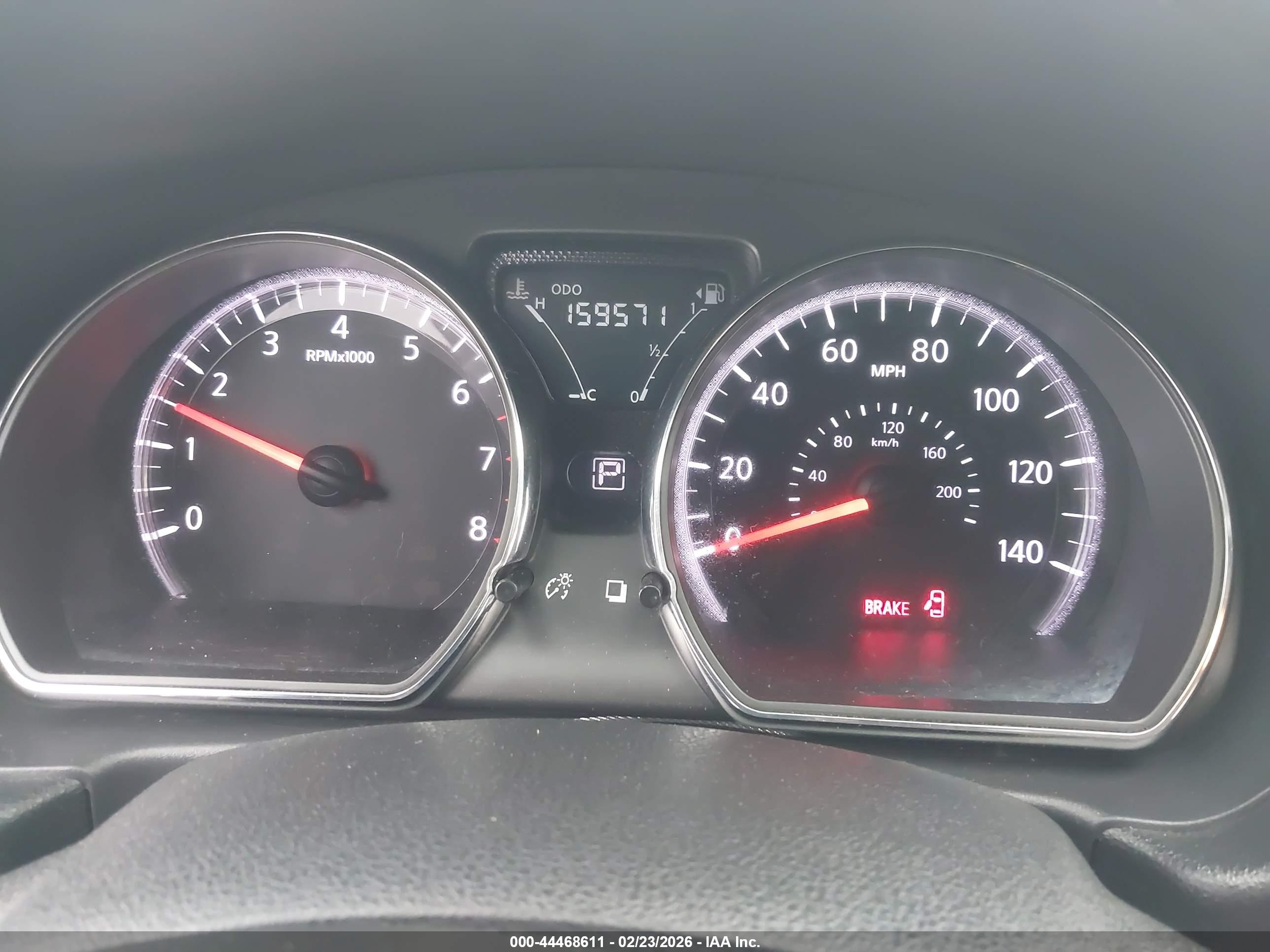 NISSAN VERSA image 7