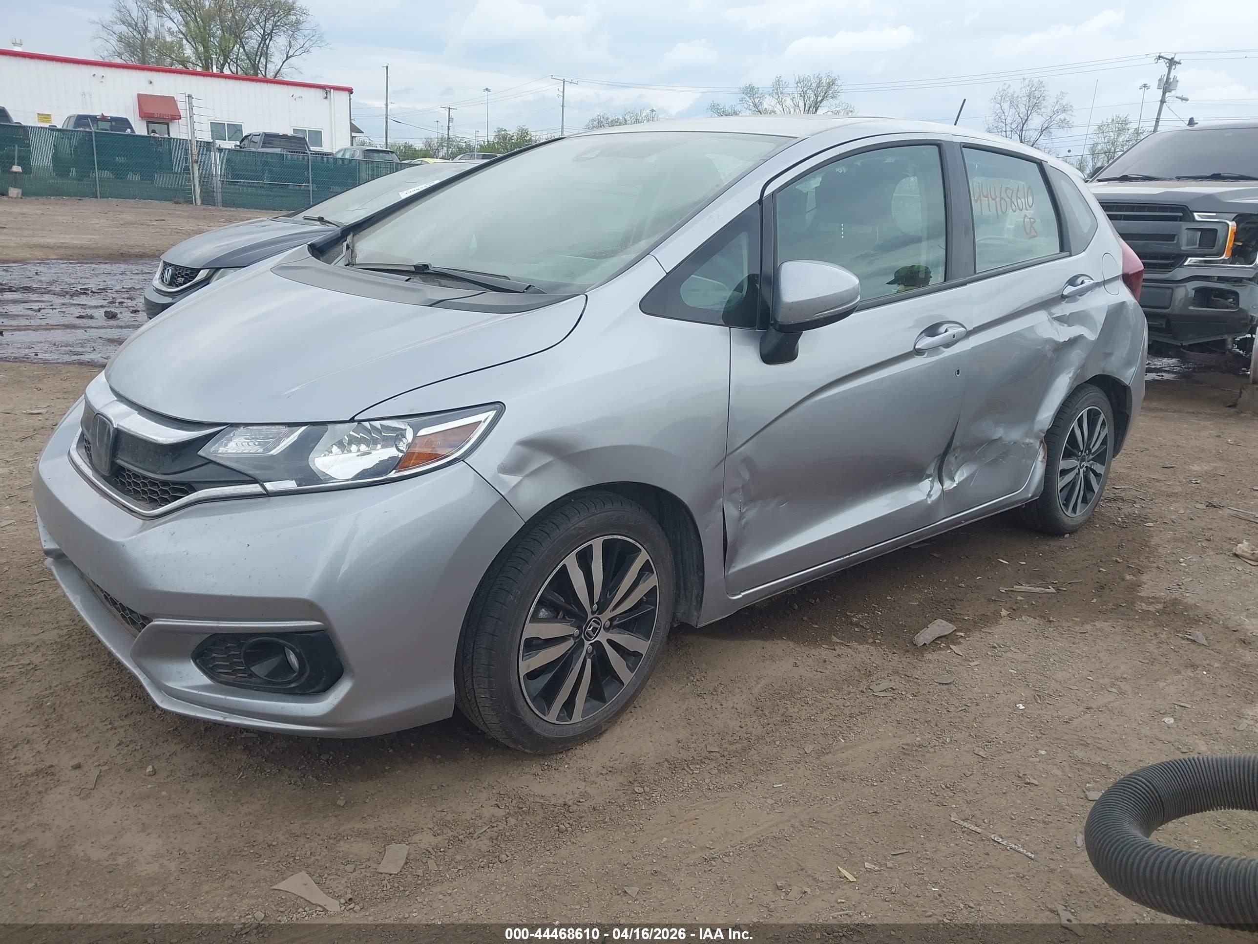 HONDA FIT image 2