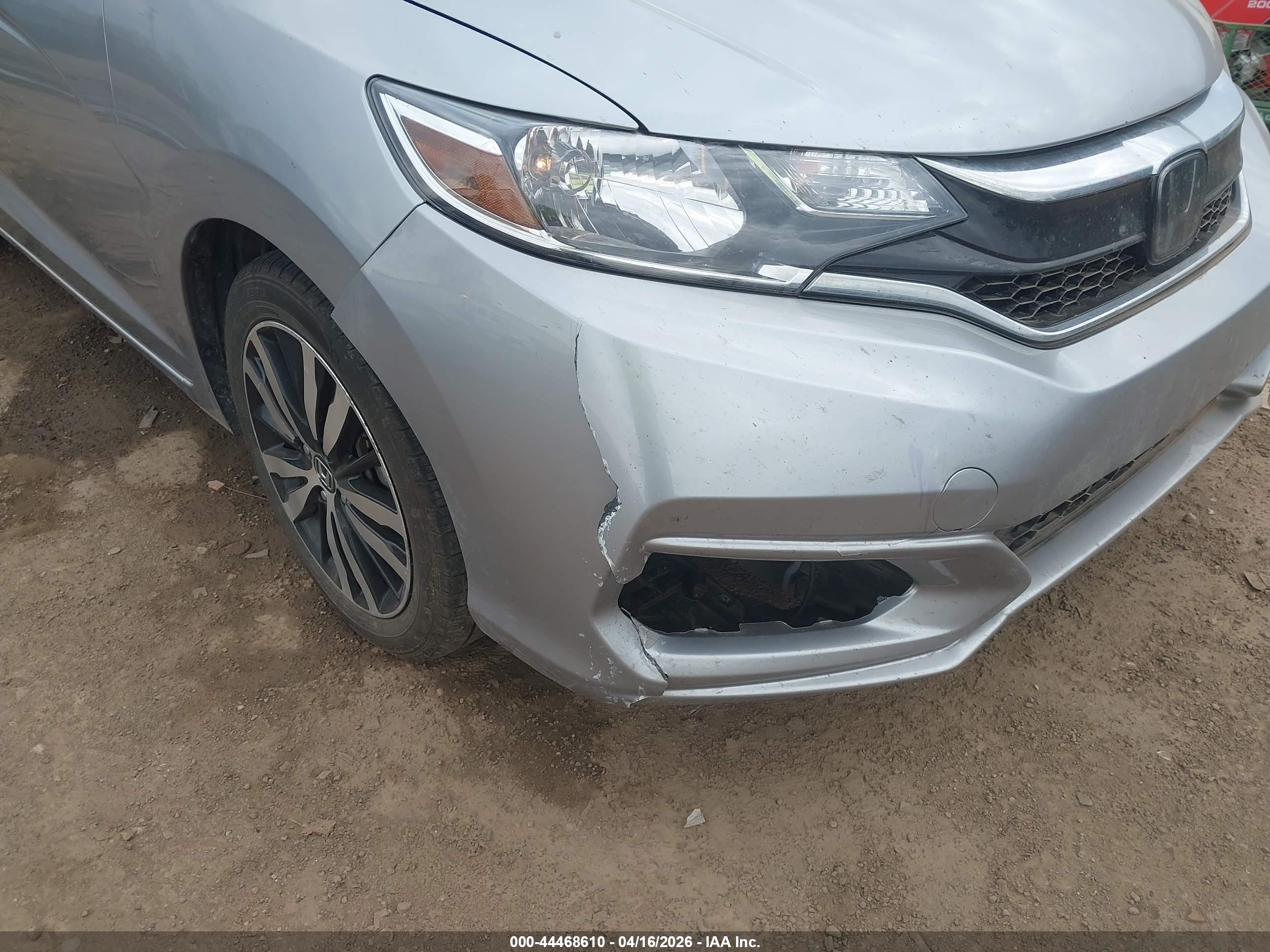 HONDA FIT image 6