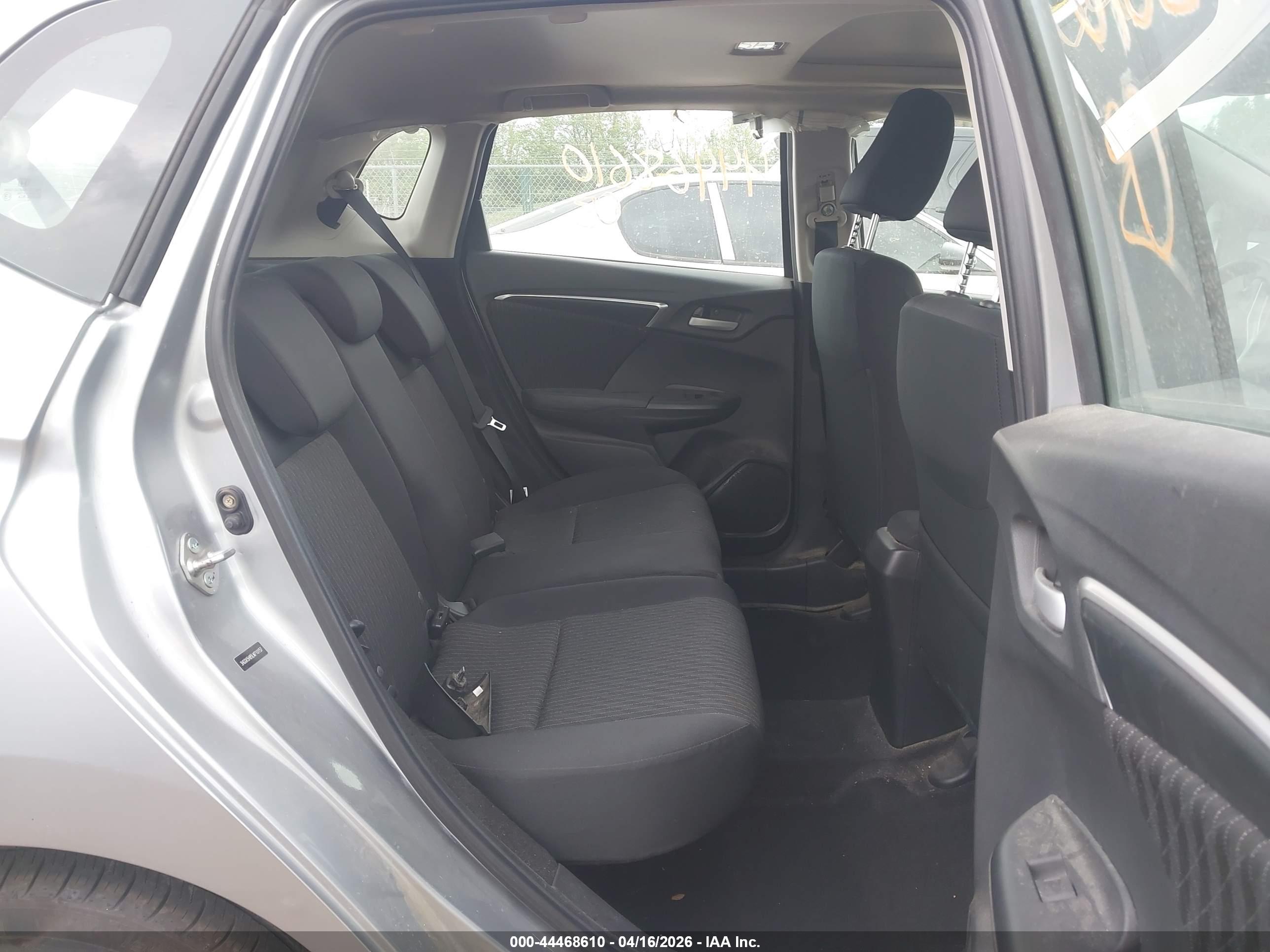 HONDA FIT image 8