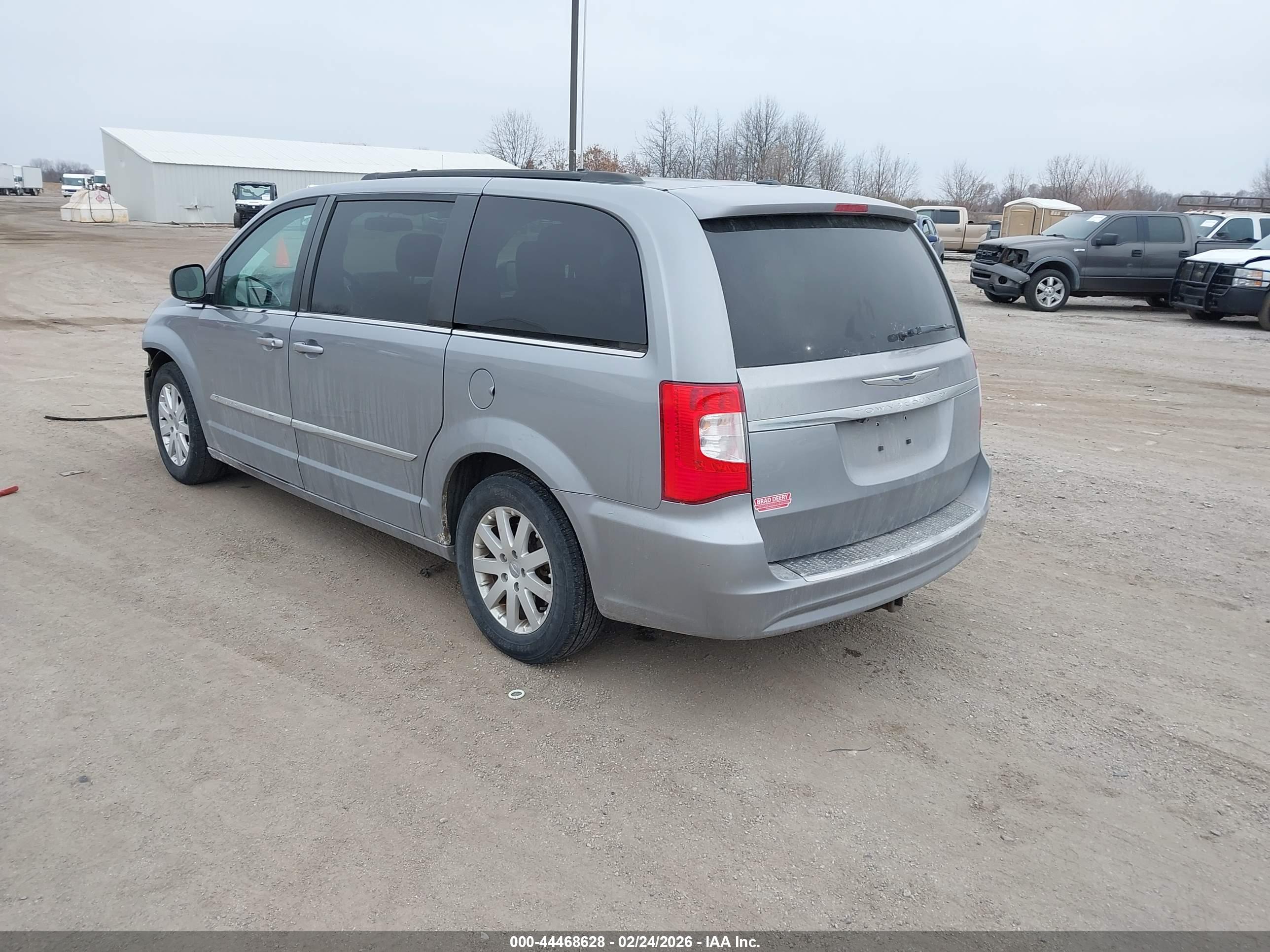CHRYSLER TOWN image 3