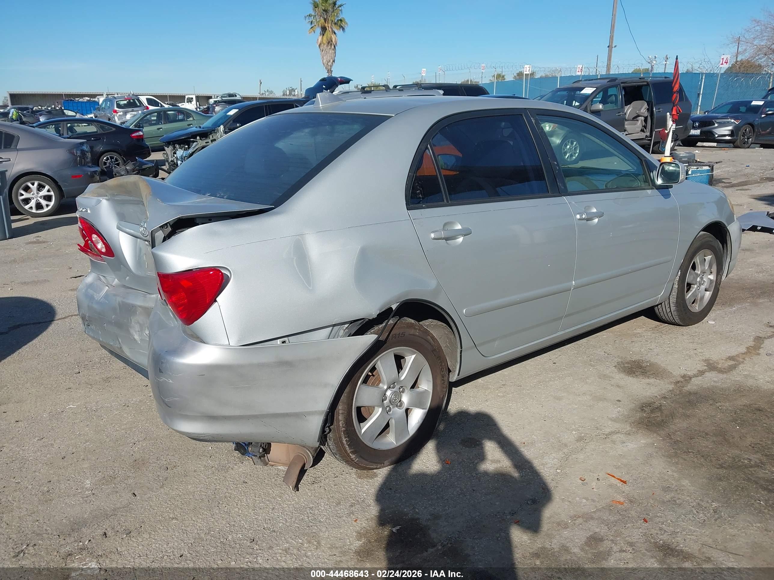 TOYOTA COROLLA image 4