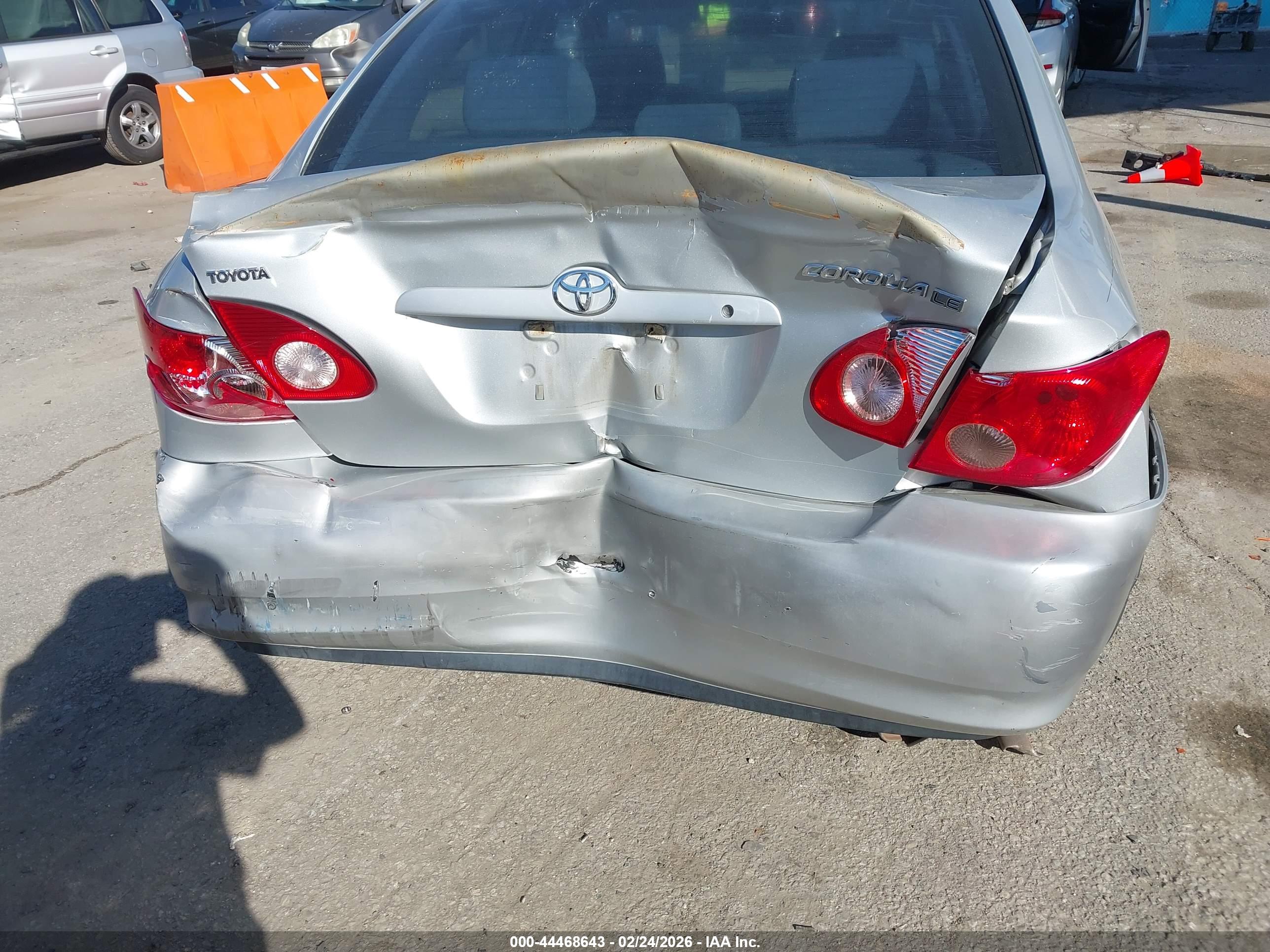 TOYOTA COROLLA image 6