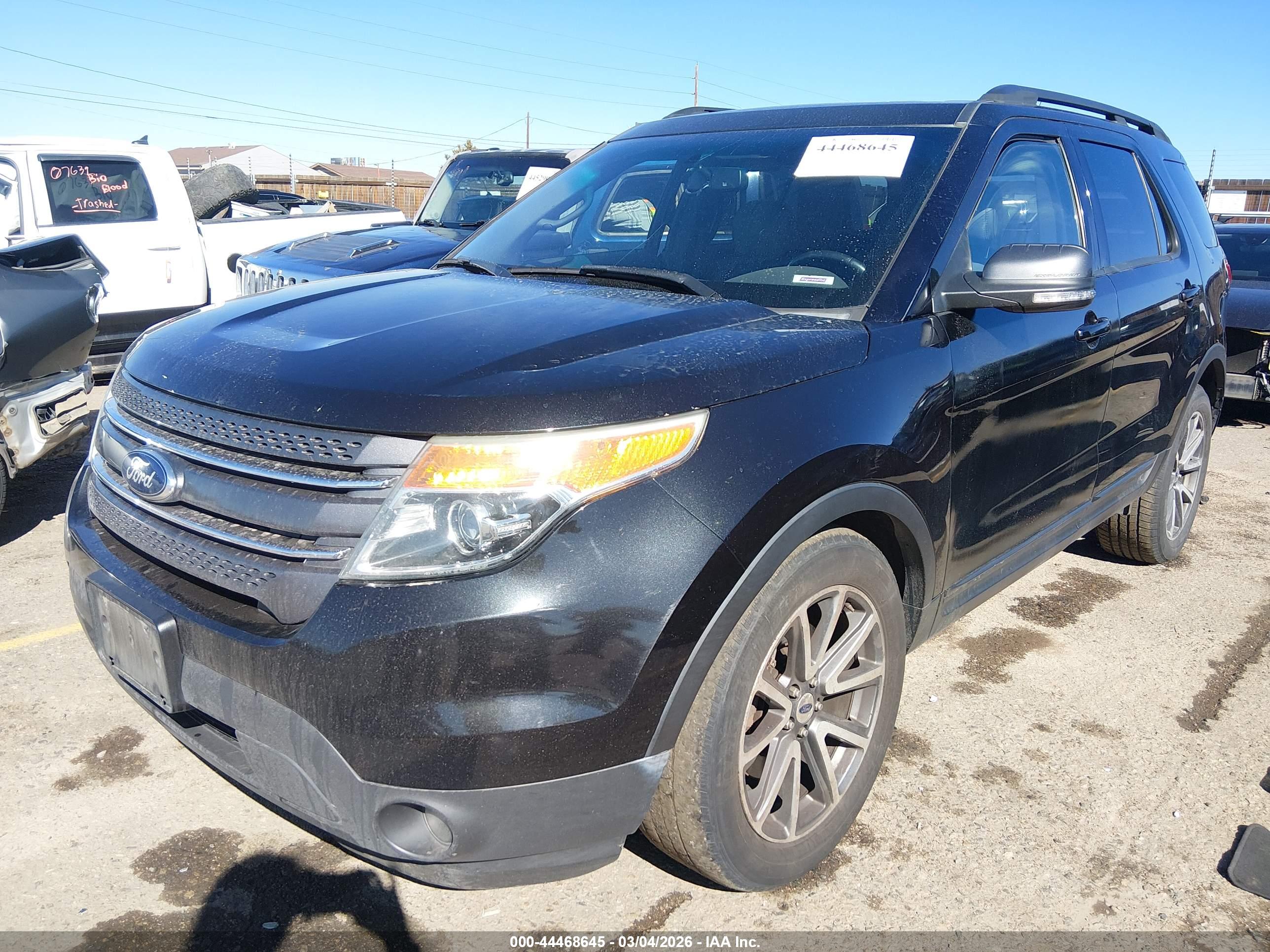 FORD EXPLORER image 2