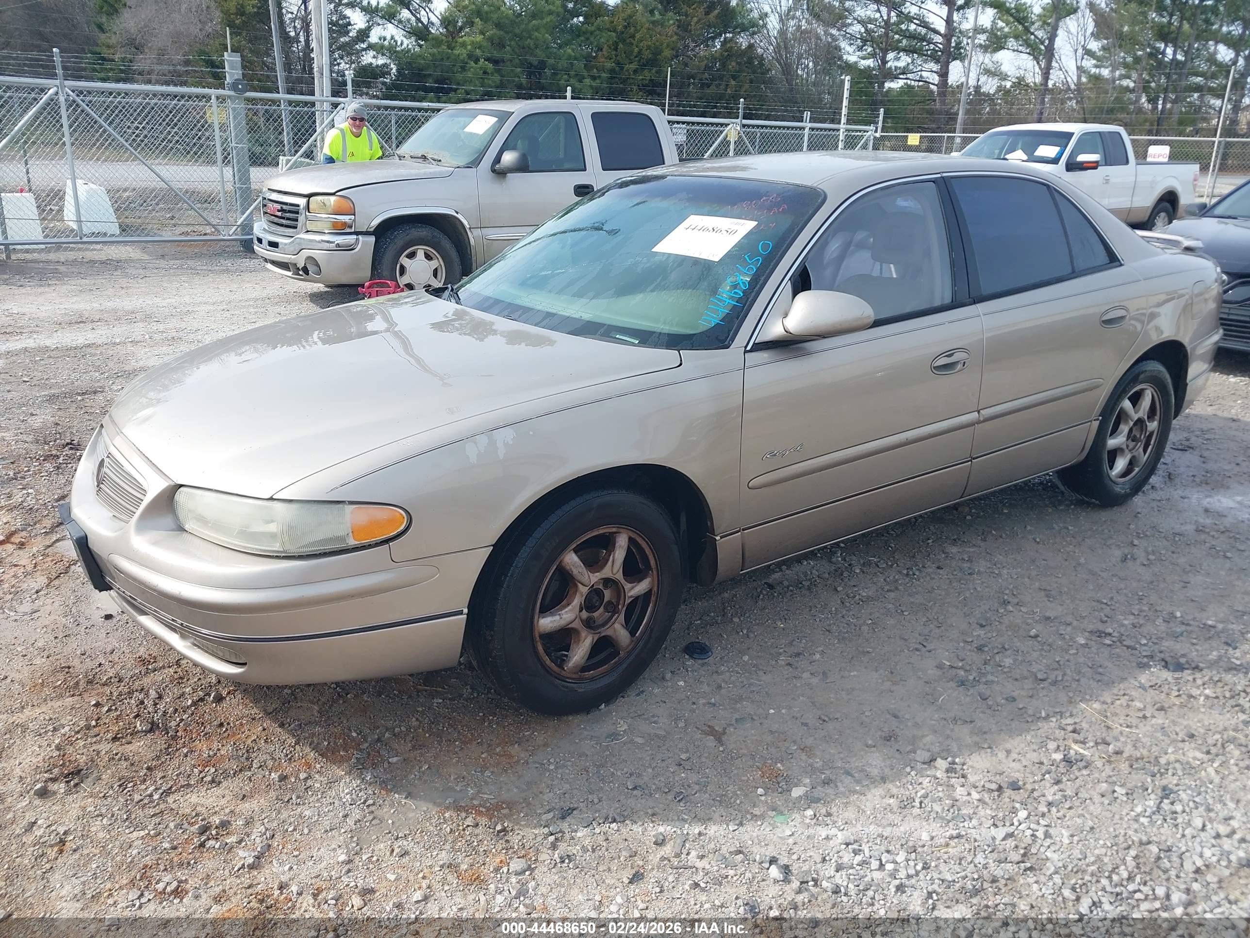 BUICK REGAL image 2