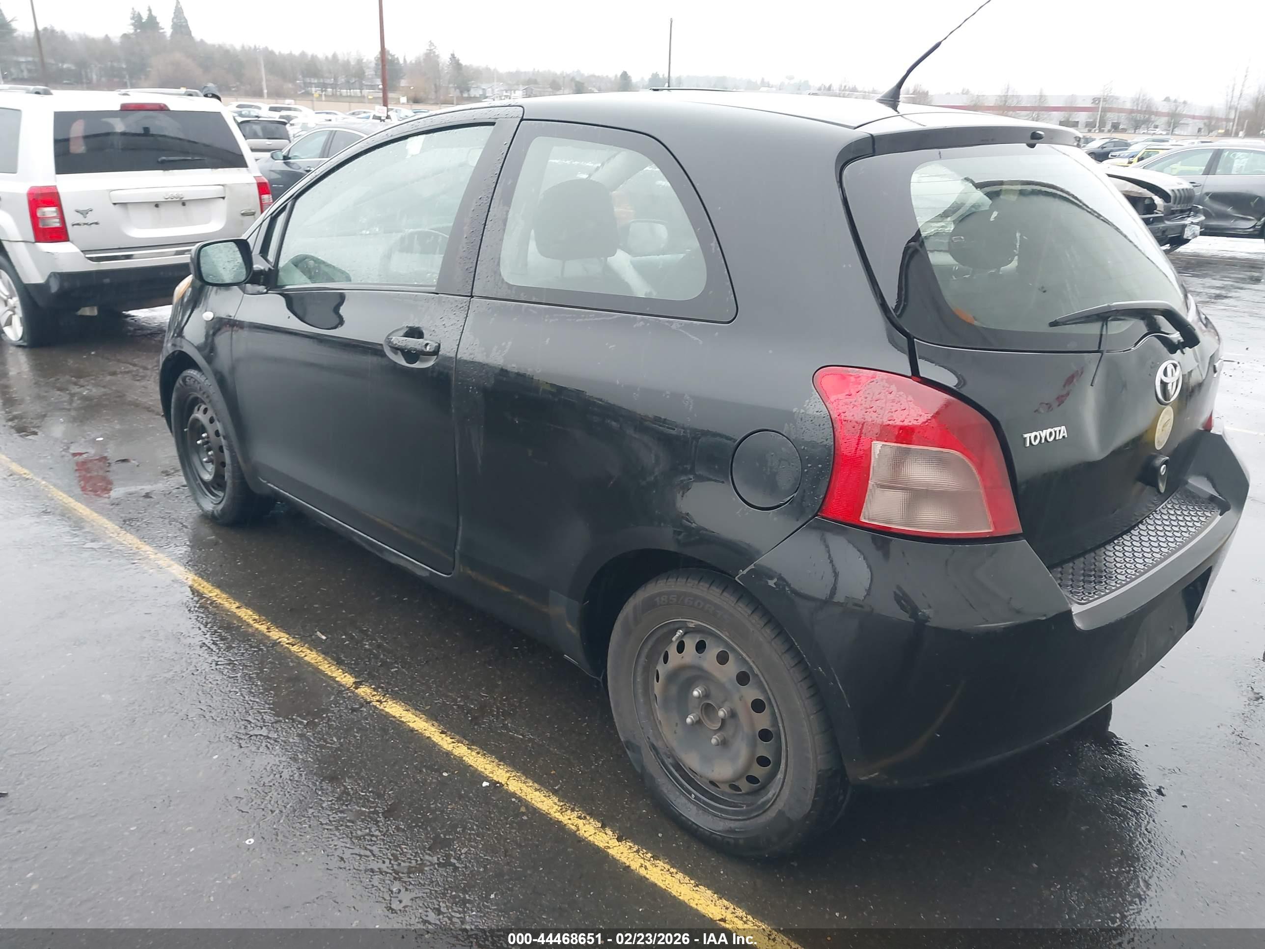 TOYOTA YARIS image 3