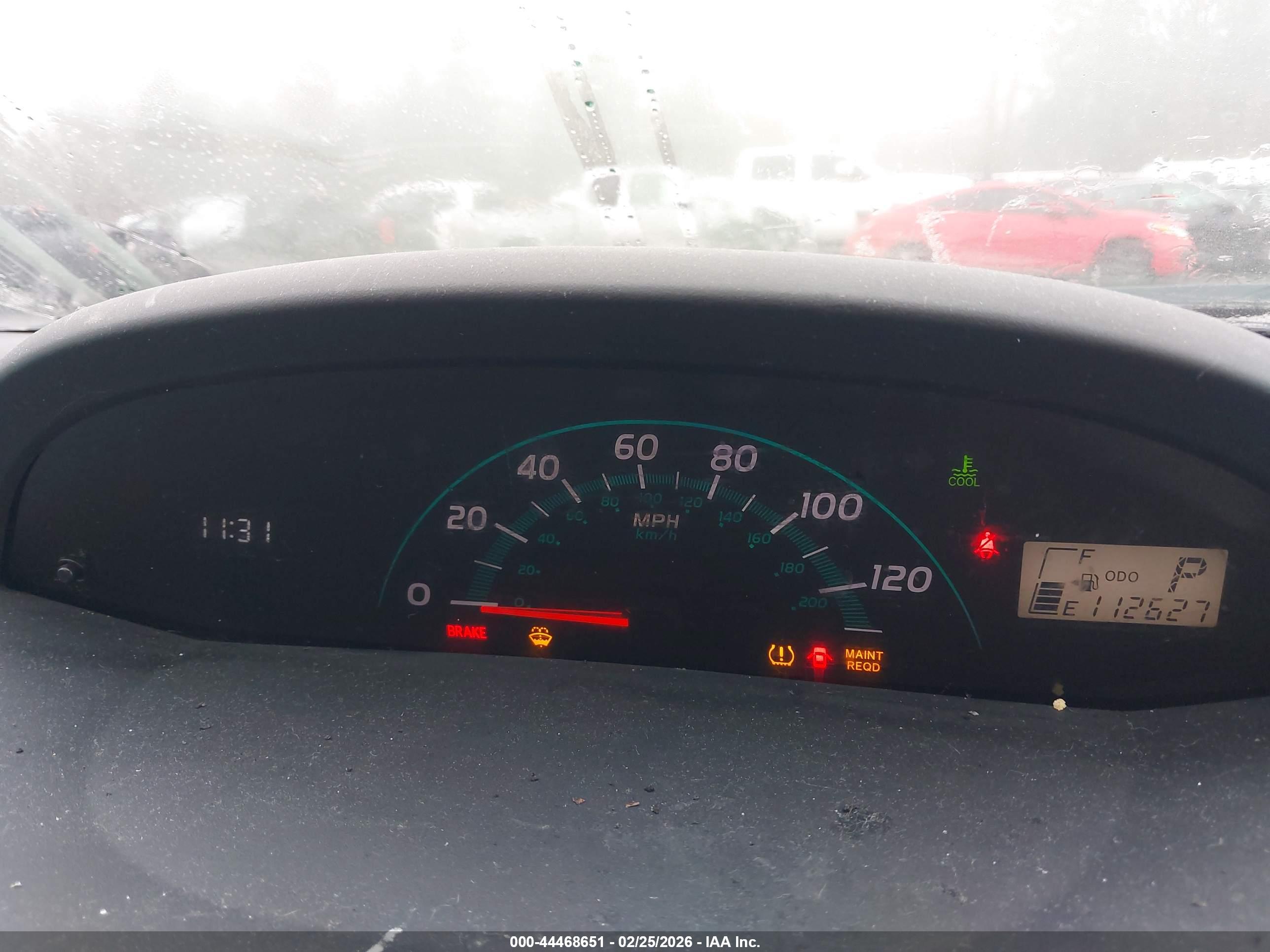 TOYOTA YARIS image 7
