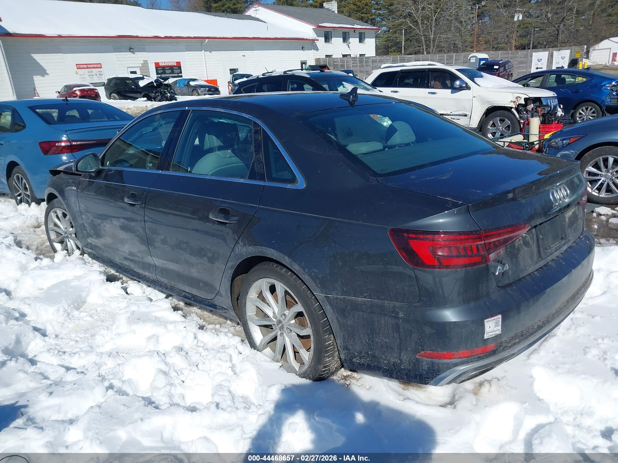 AUDI A4 image 3