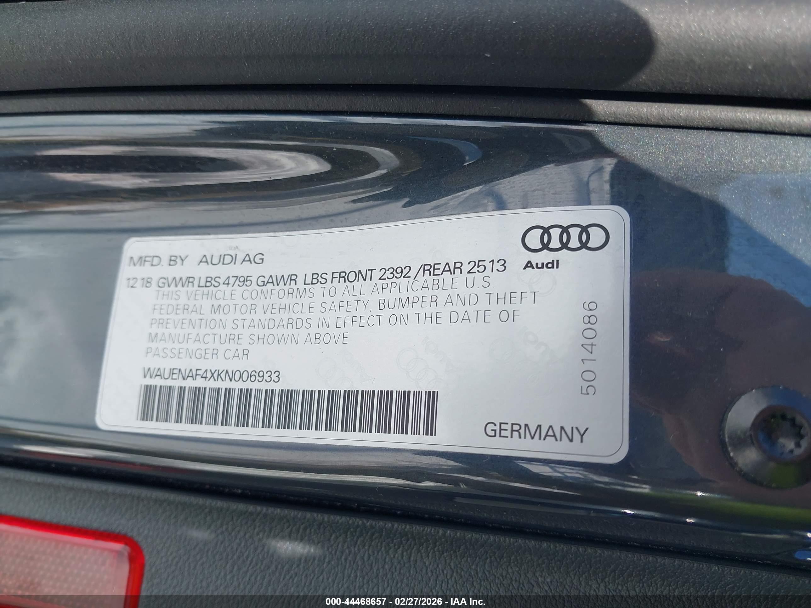 AUDI A4 image 9