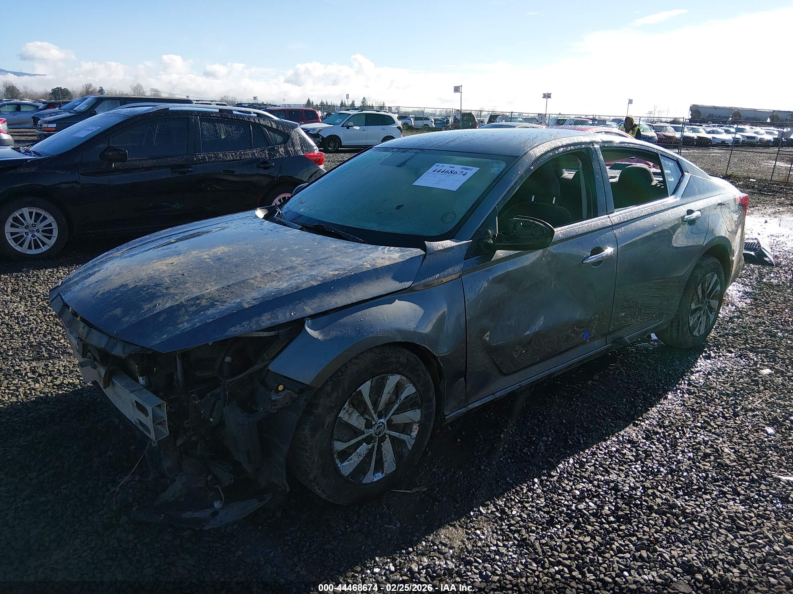 NISSAN ALTIMA image 2