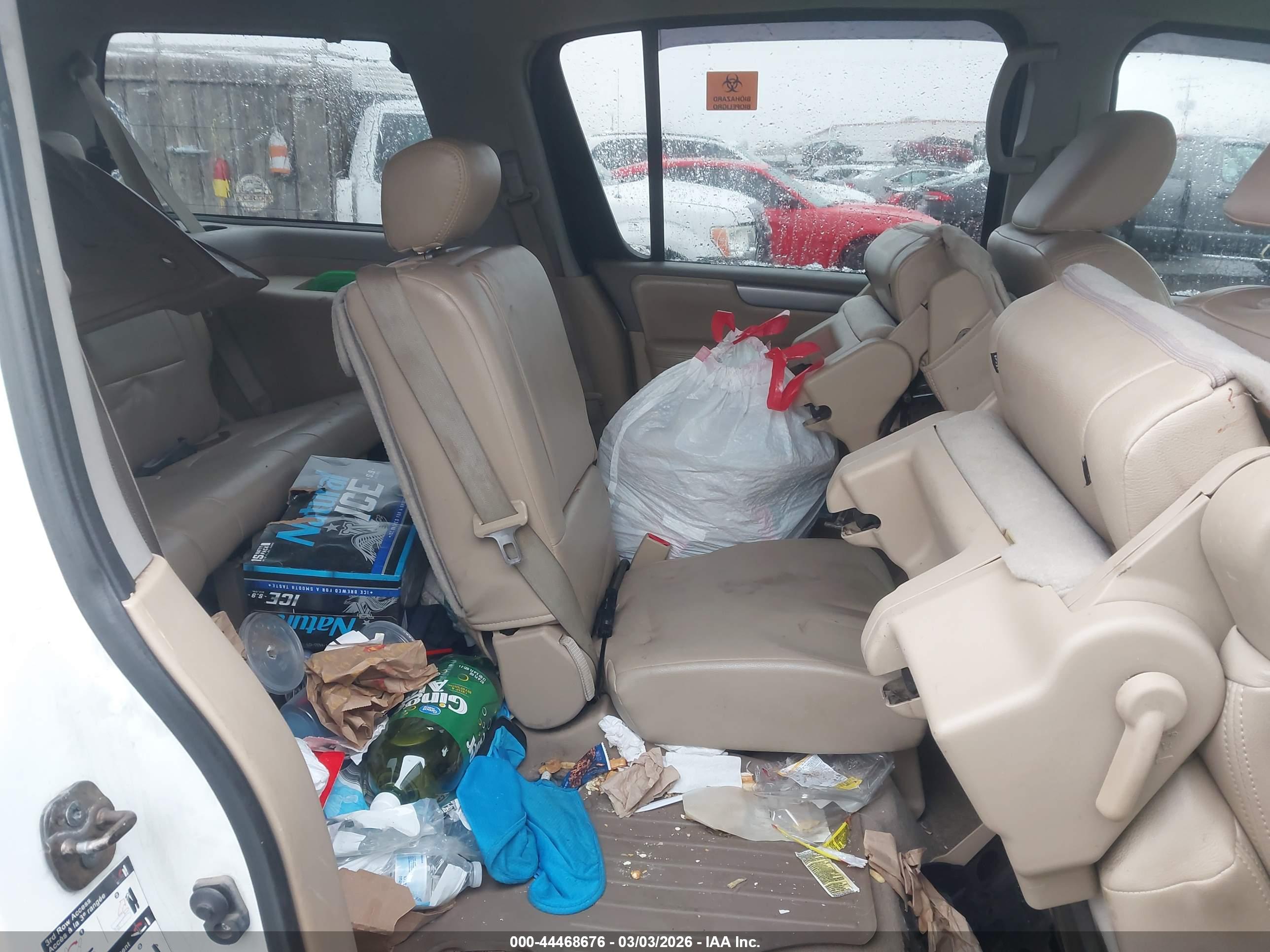NISSAN ARMADA image 8
